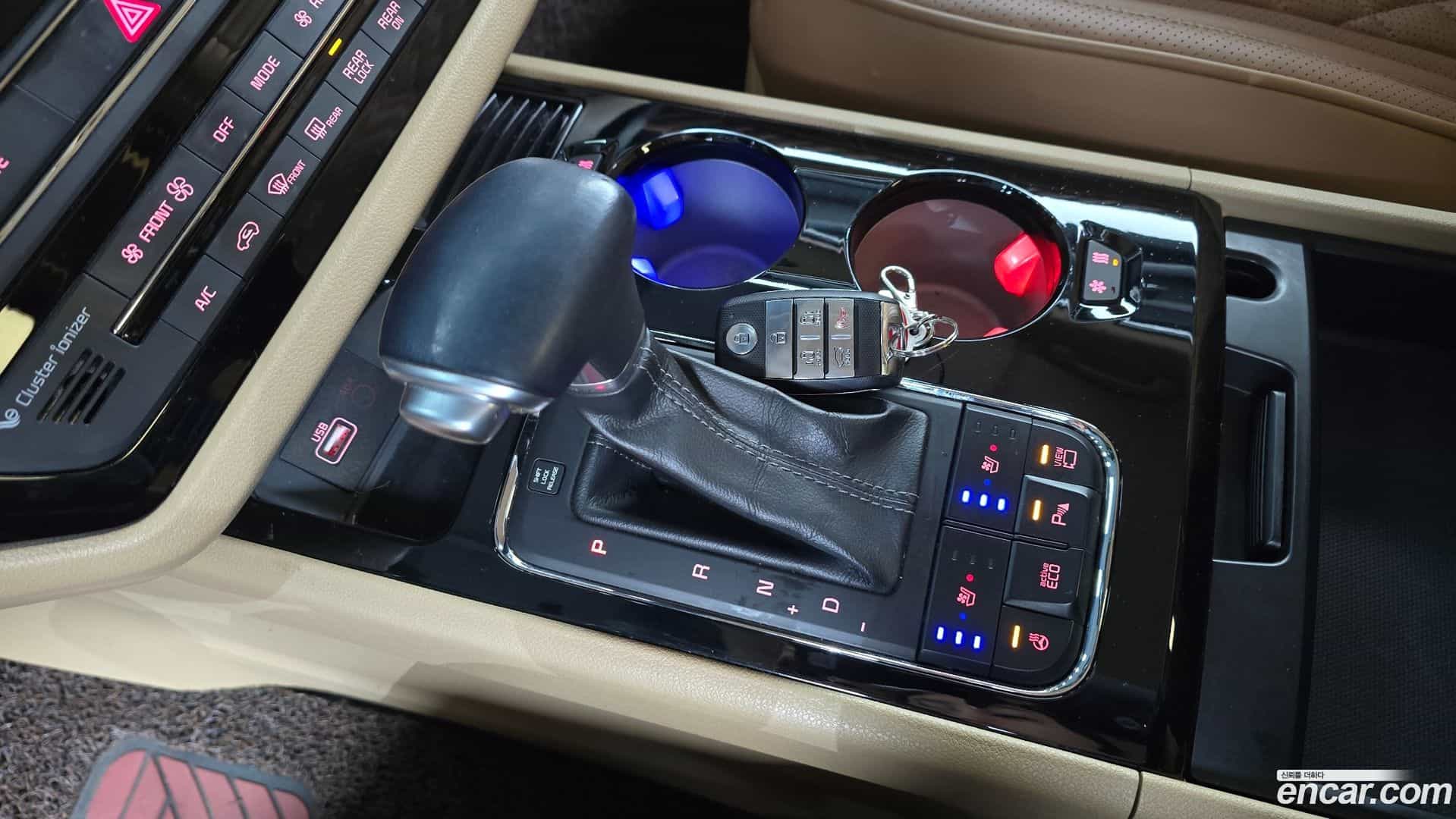 Canival Kia 2017.5-INNER-009