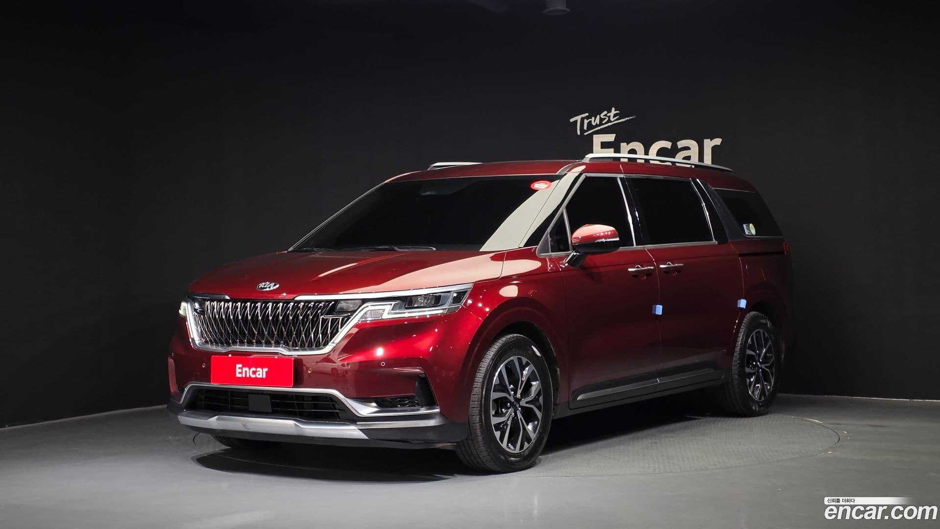 Main__Slider__Photo:Canival Kia 2021.4-0