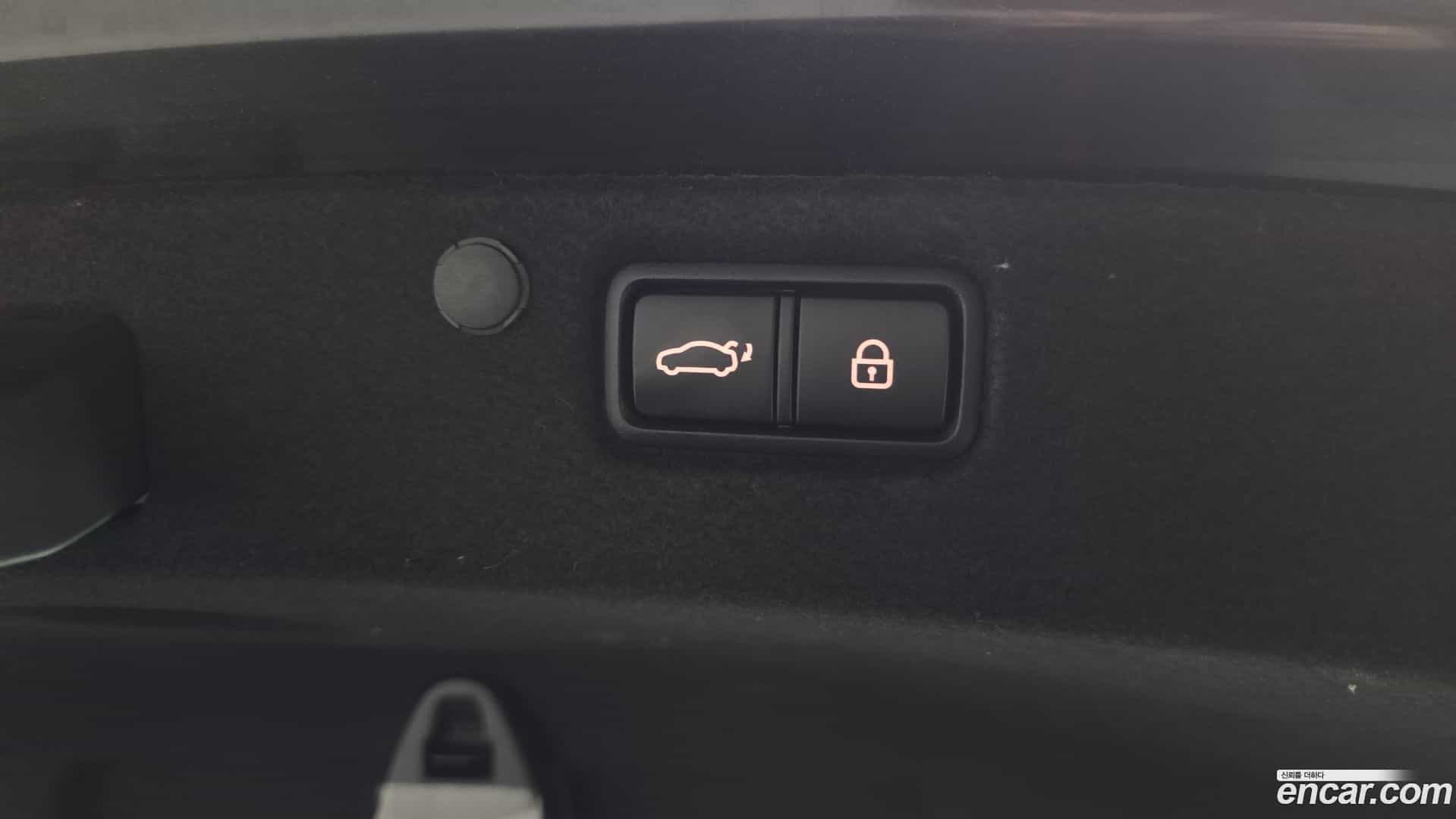 Grandeur Hyundai 2019.3-OPTION-024