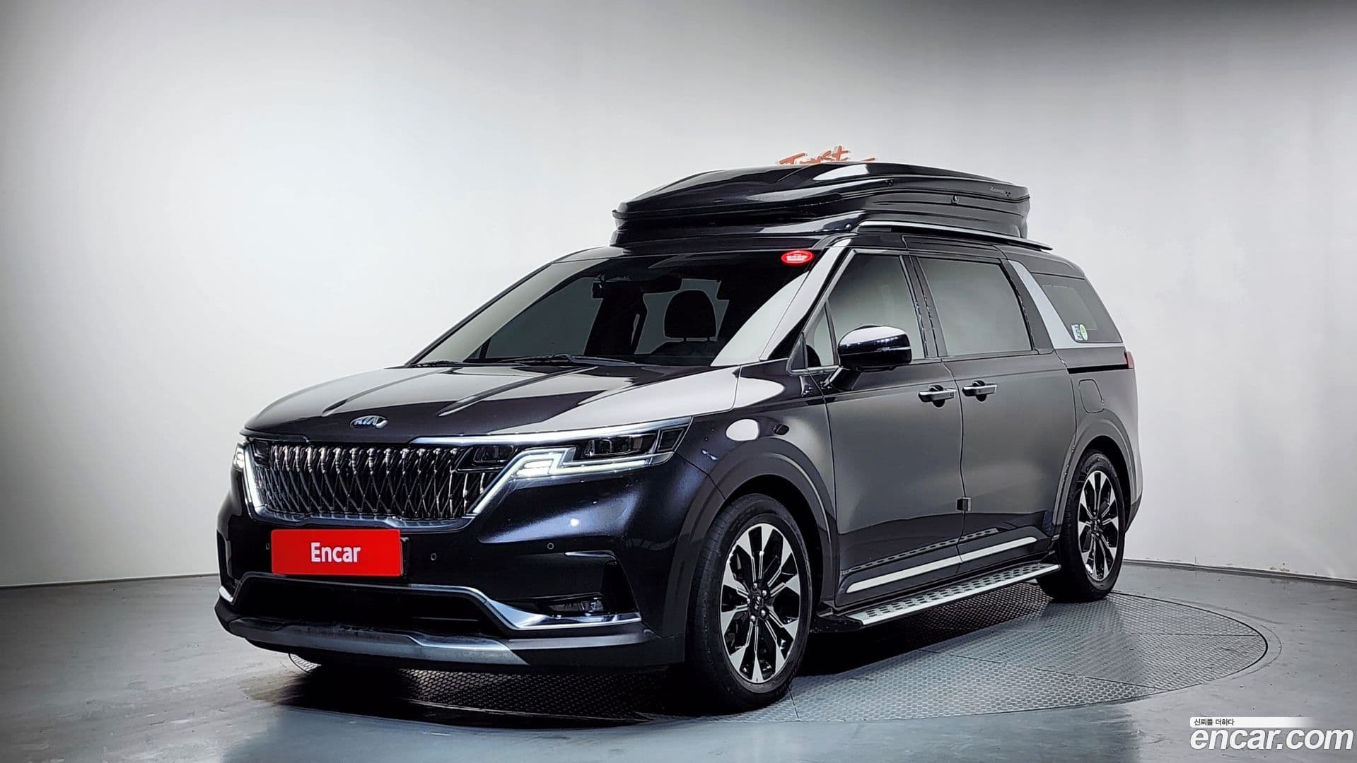 Main__Slider__Photo:Canival Kia 2020.9-0