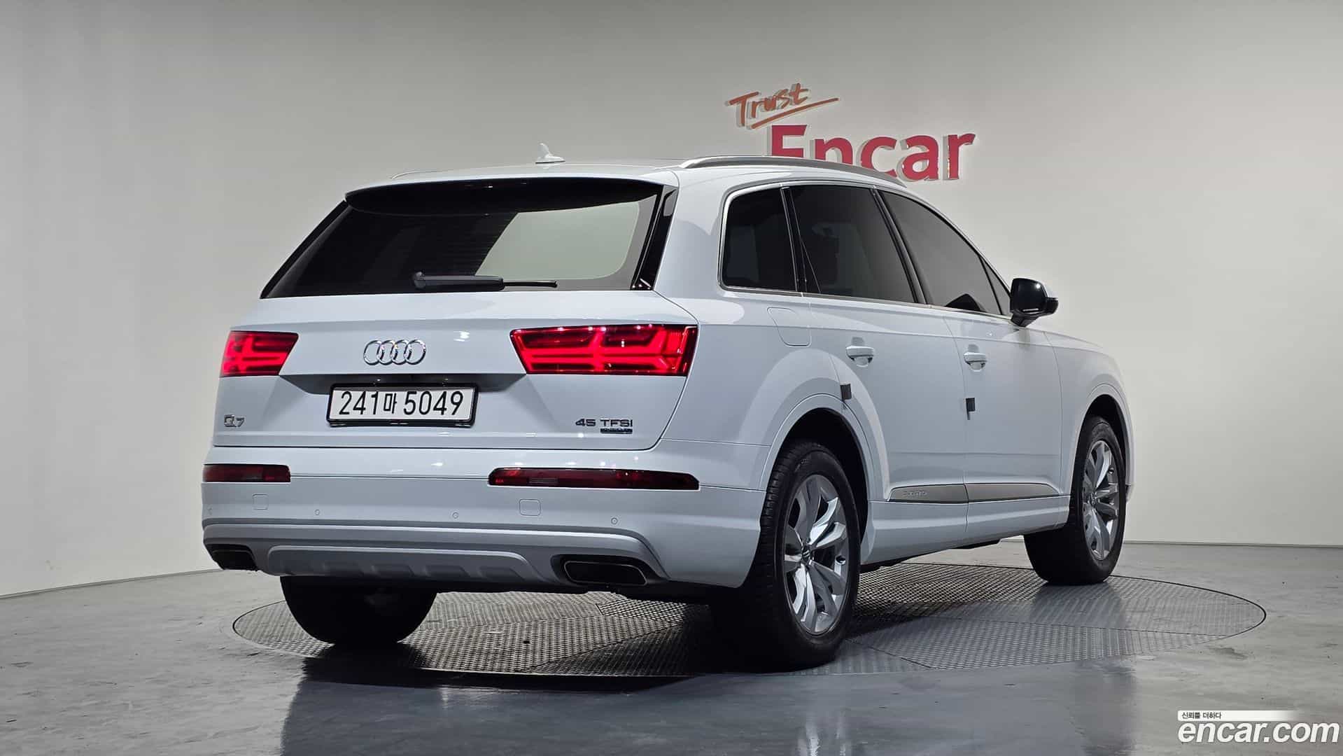 Q7 Audi 2019.9-OUTER-002