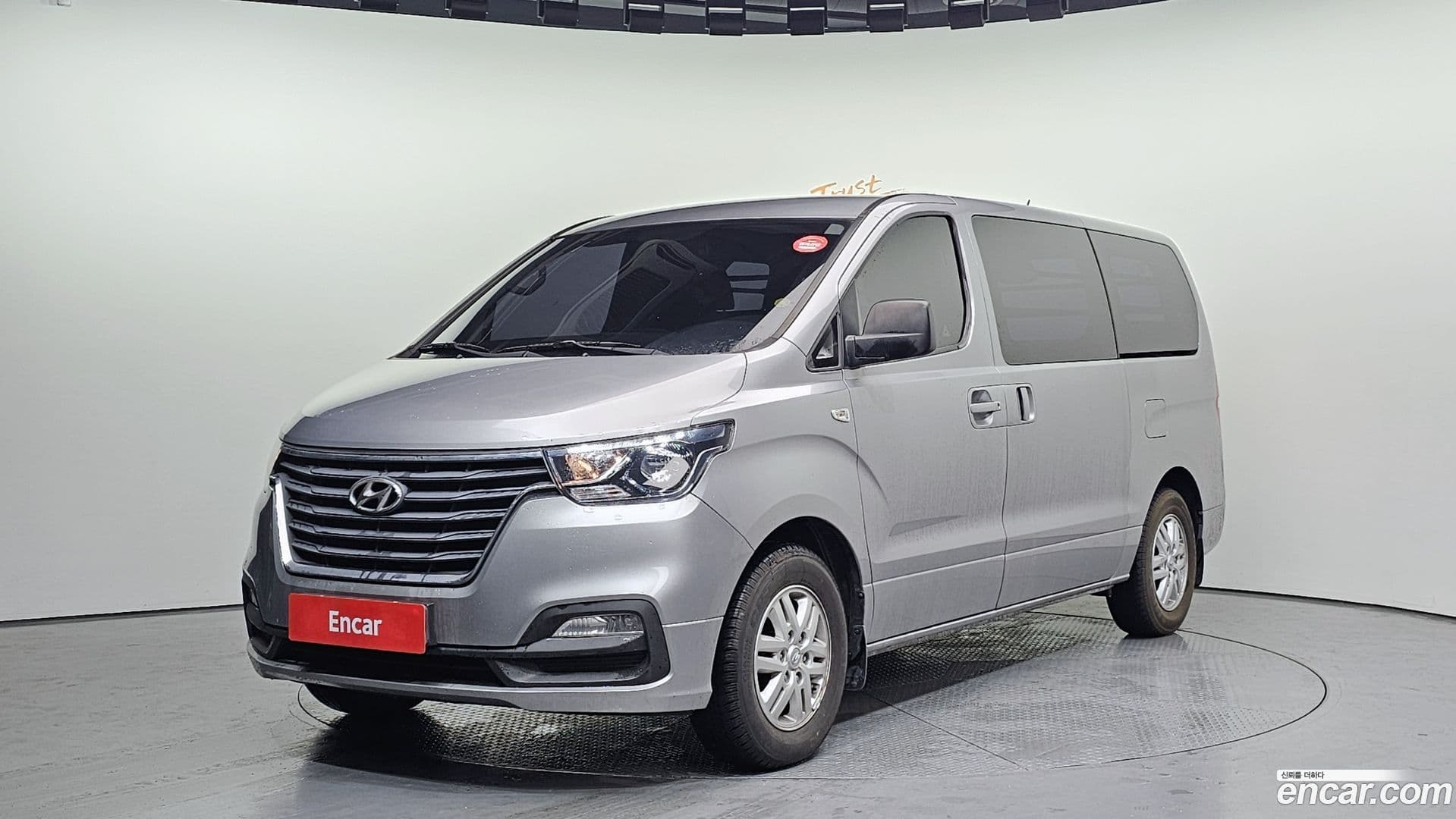 Main__Slider__Photo:Starex Hyundai 2019.4-0