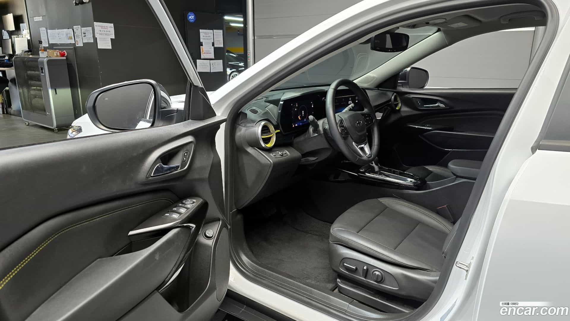 Trax Chevrolet 2023.3-OPTION-015