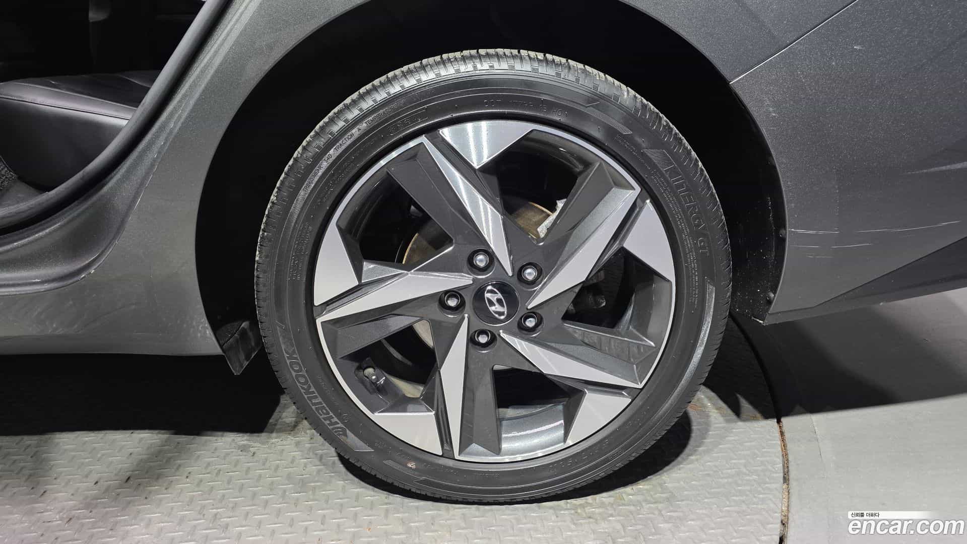 AVANTE Hyundai 2020.10-OUTER-005