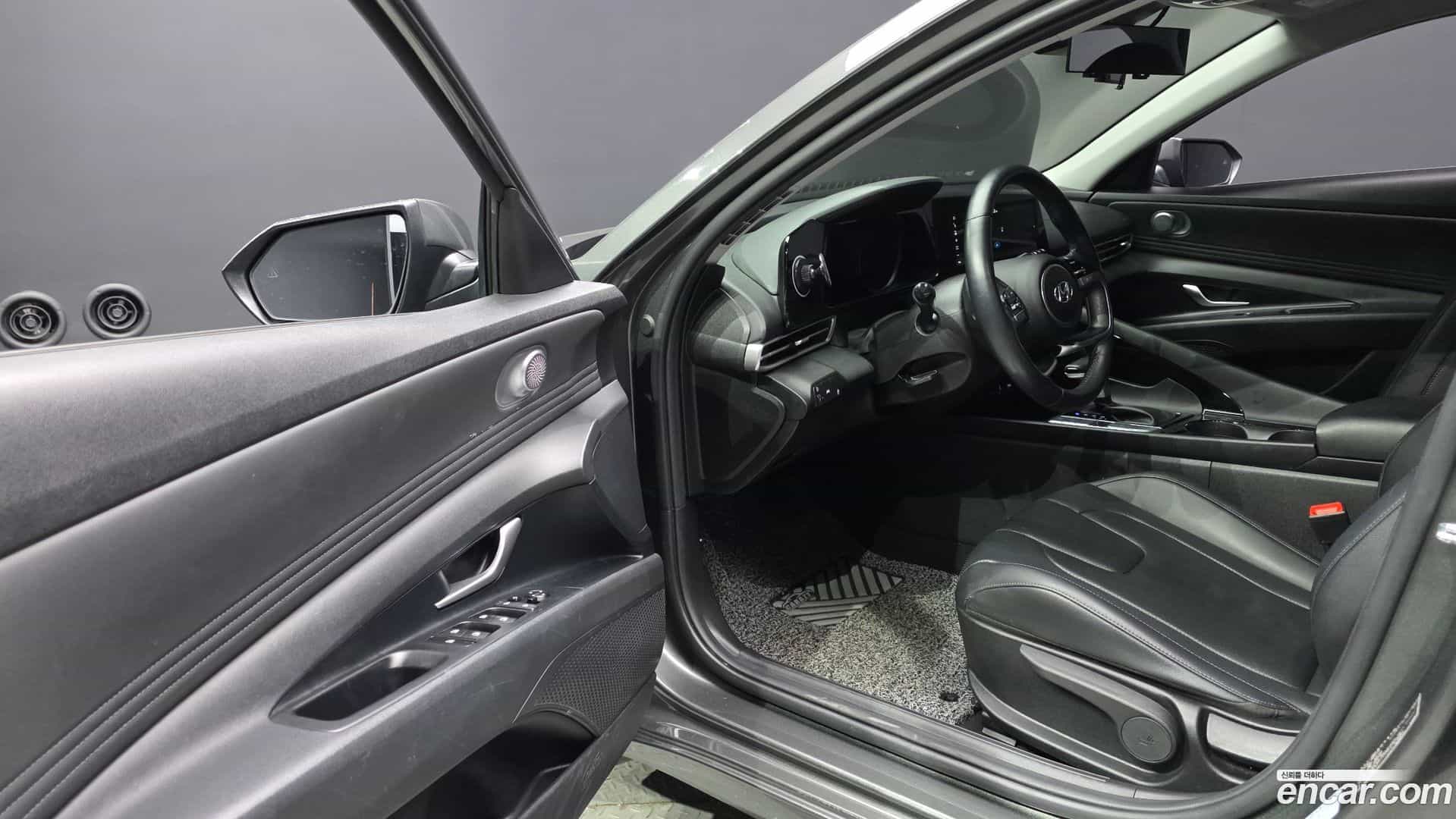 AVANTE Hyundai 2020.10-OPTION-015