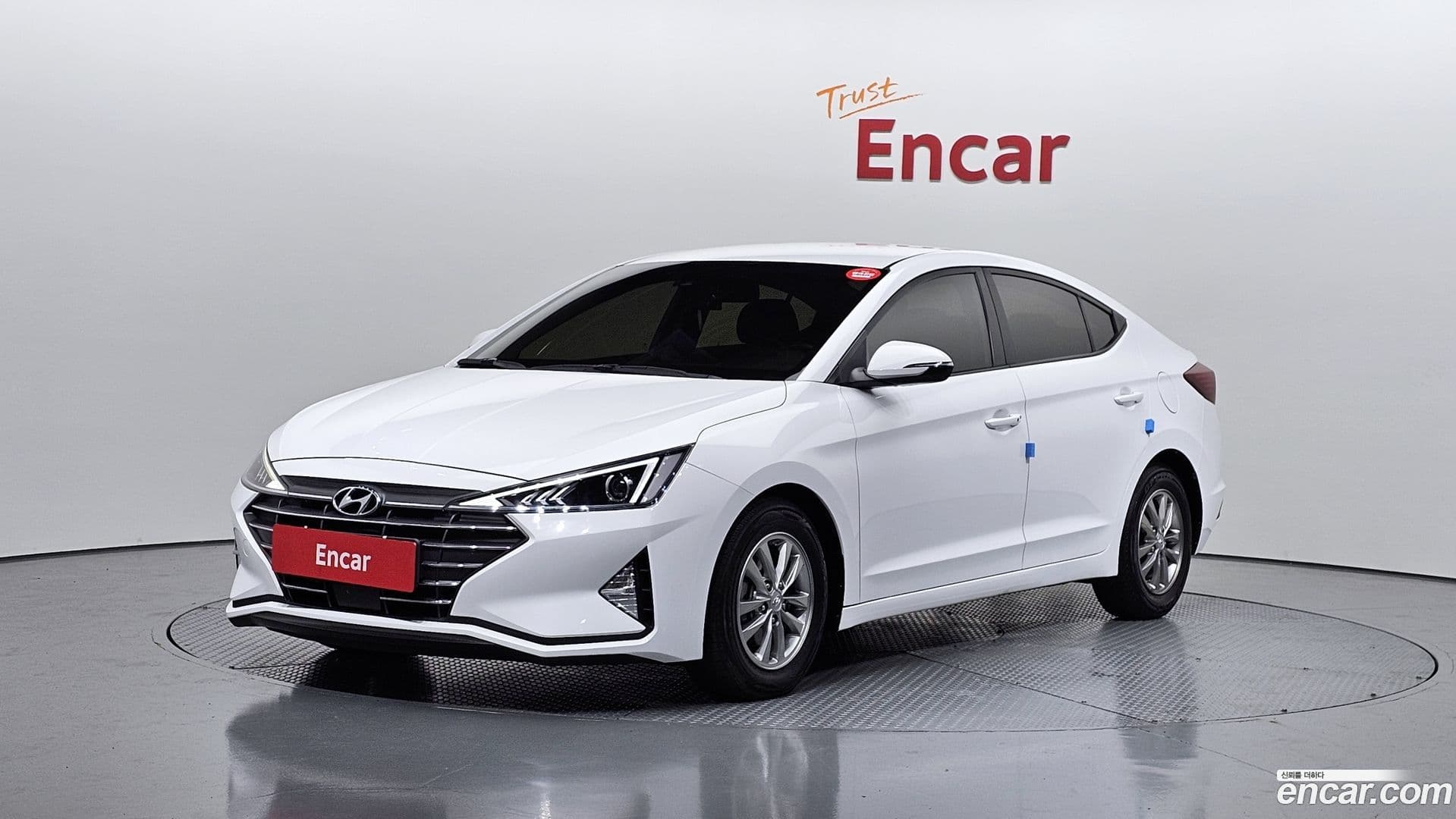 Main__Slider__Photo:AVANTE Hyundai 2019.5-0