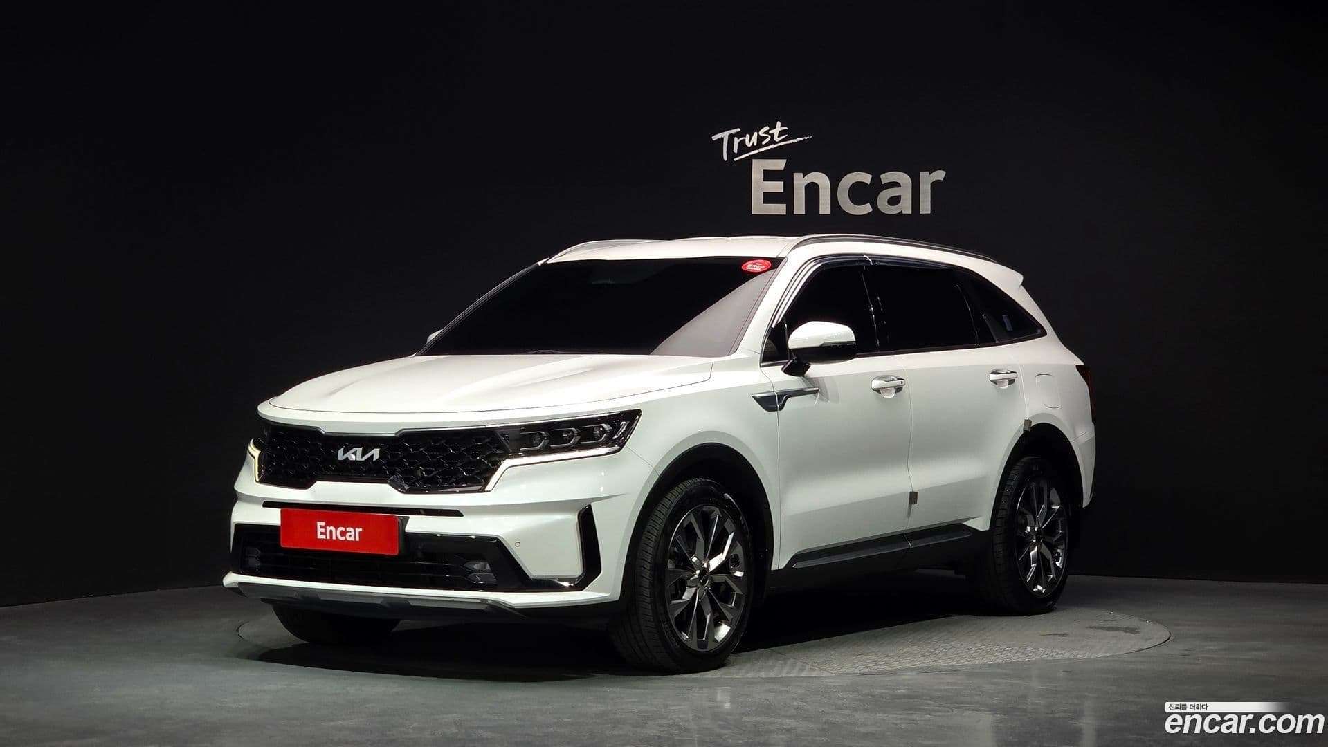 Main__Slider__Photo:Sorento Kia 2022.1-0
