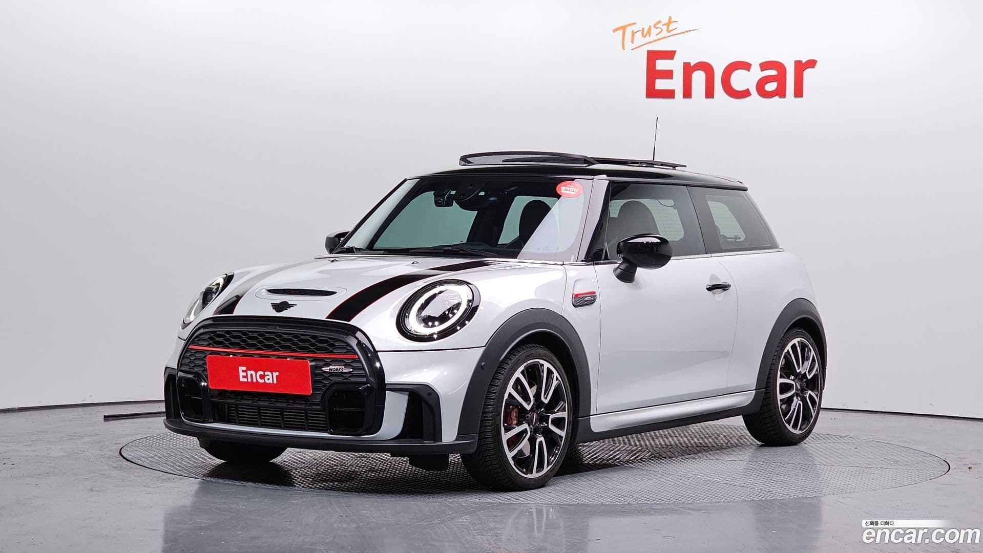 Main__Slider__Photo:Cooper Mini 2022.7-0