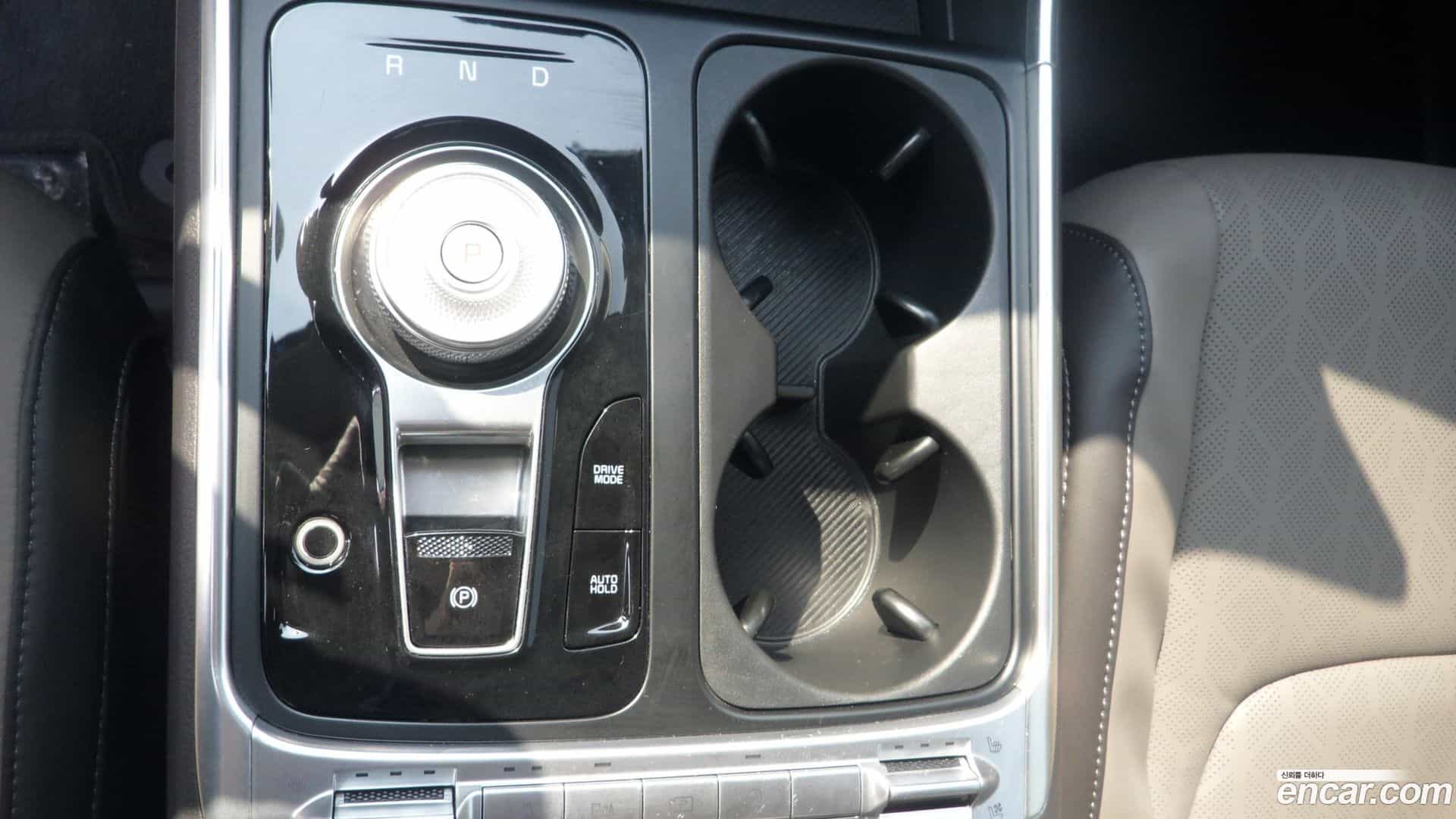 Canival Kia 2024.8-OPTION-019