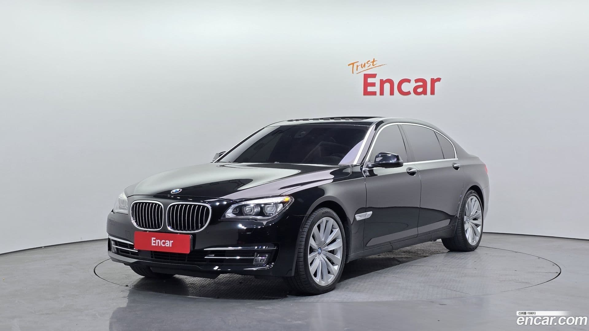 Main__Slider__Photo:7-Series BMW 2015.11-0