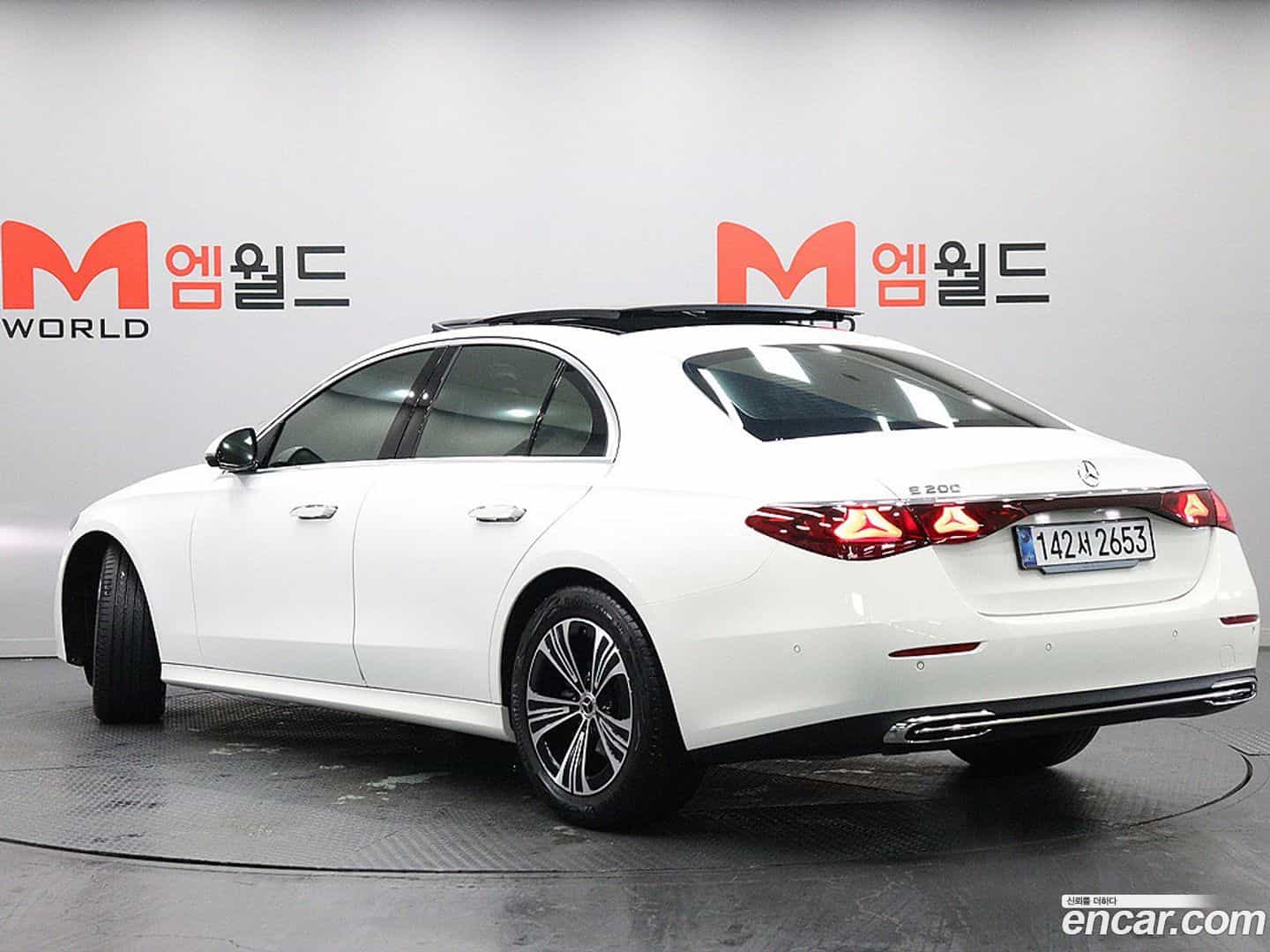 E-Class Mercedes-Benz 2025.2-OUTER-004