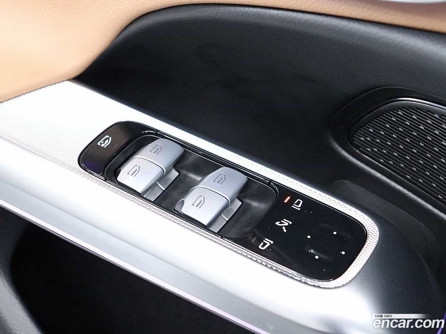E-Class Mercedes-Benz 2025.2-OPTION-016
