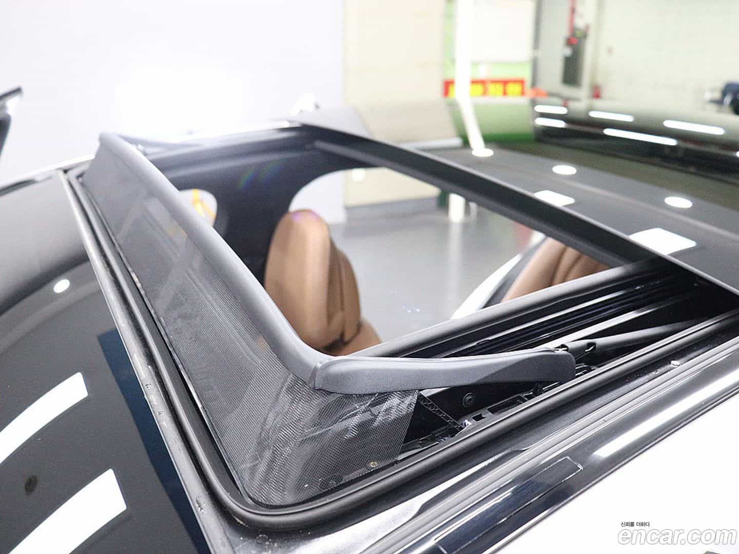 E-Class Mercedes-Benz 2025.2-OPTION-017