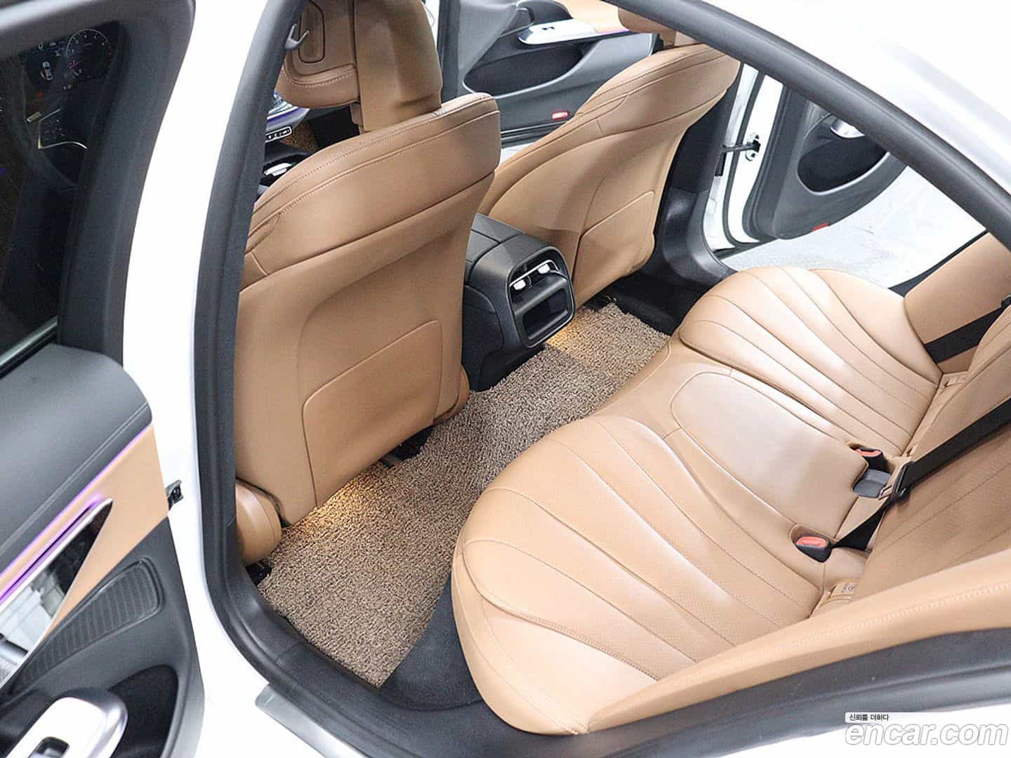 E-Class Mercedes-Benz 2025.2-OPTION-020