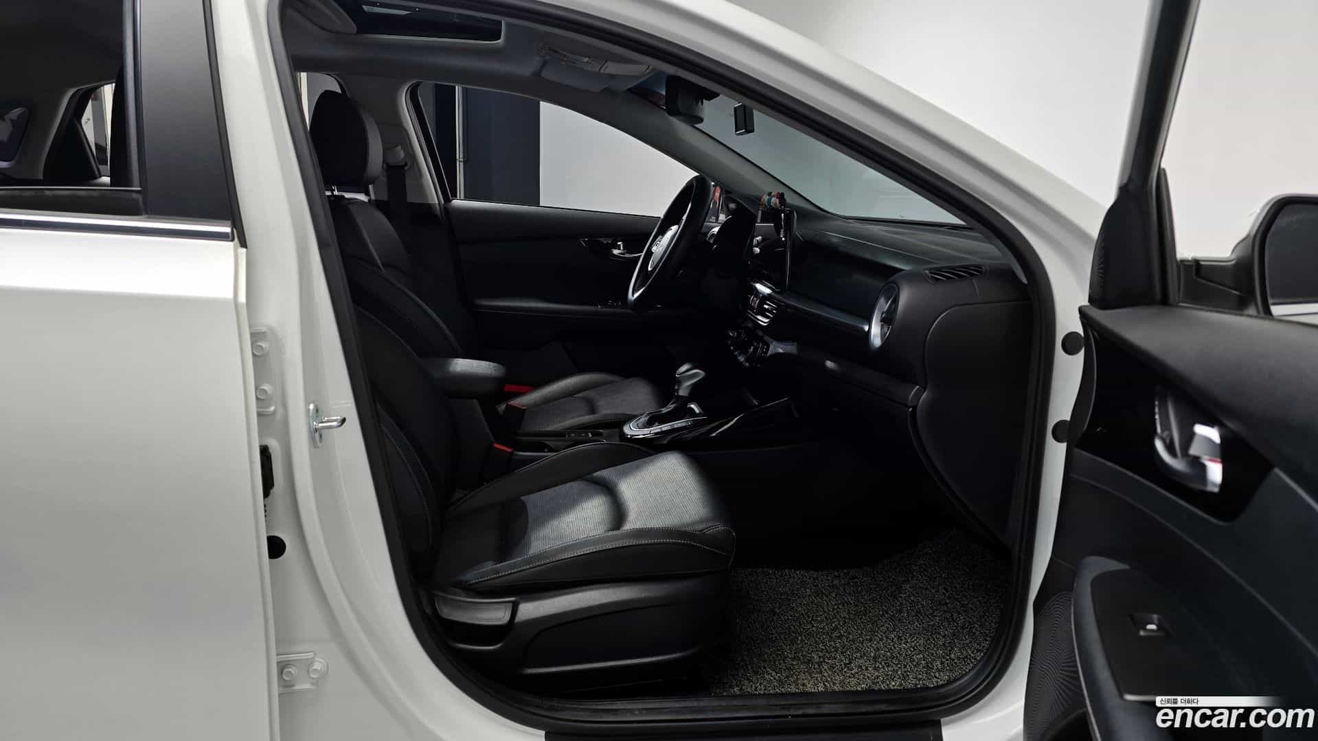 K3 Kia 2021.6-OPTION-015