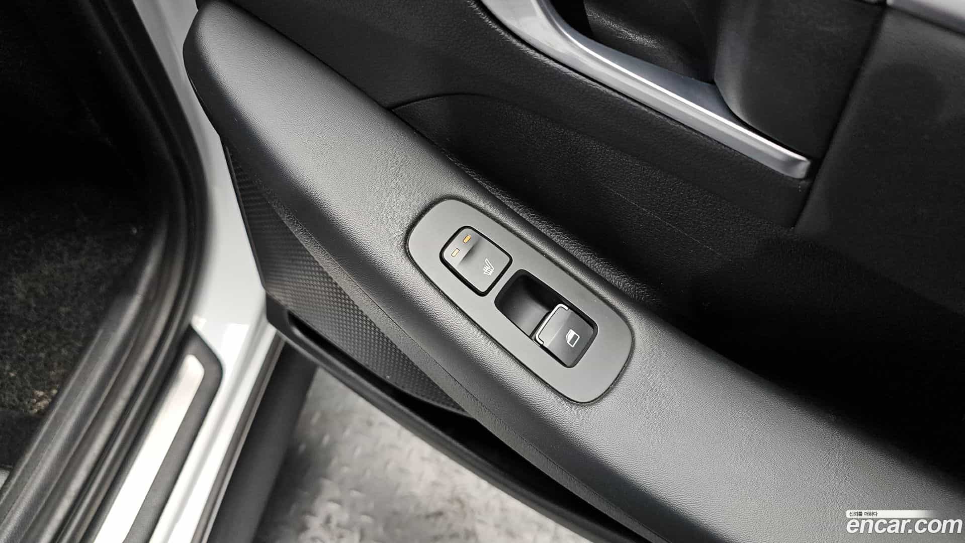 Sonata Hyundai 2019.3-OPTION-023