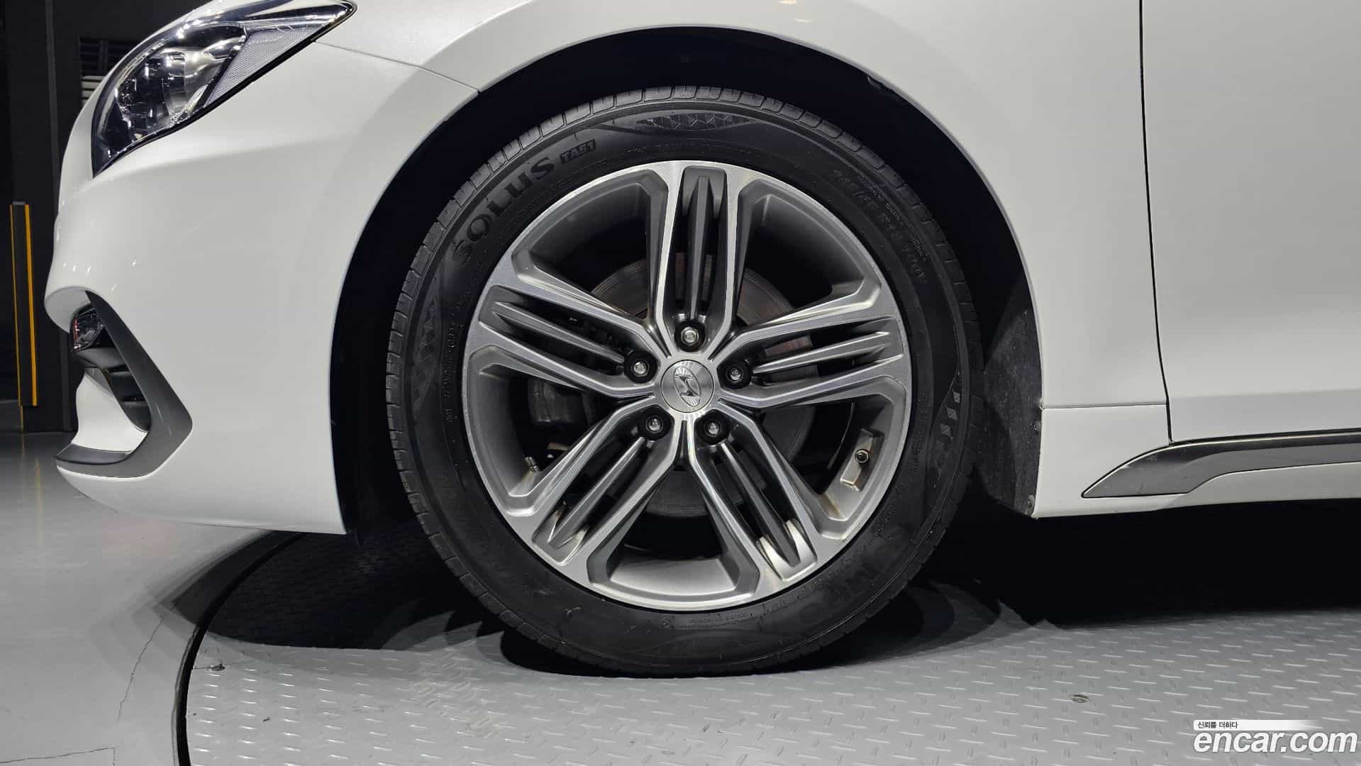 Grandeur Hyundai 2019.0-OUTER-005
