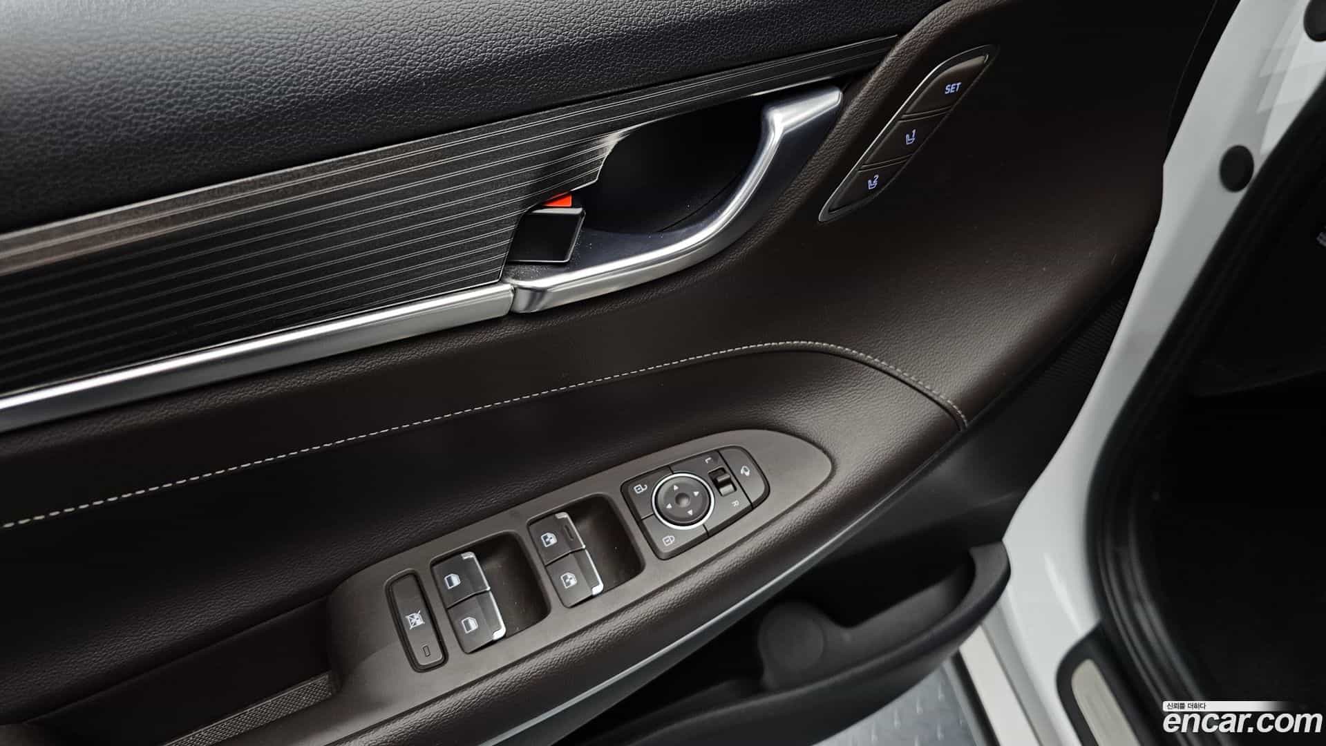 Grandeur Hyundai 2019.0-OPTION-020