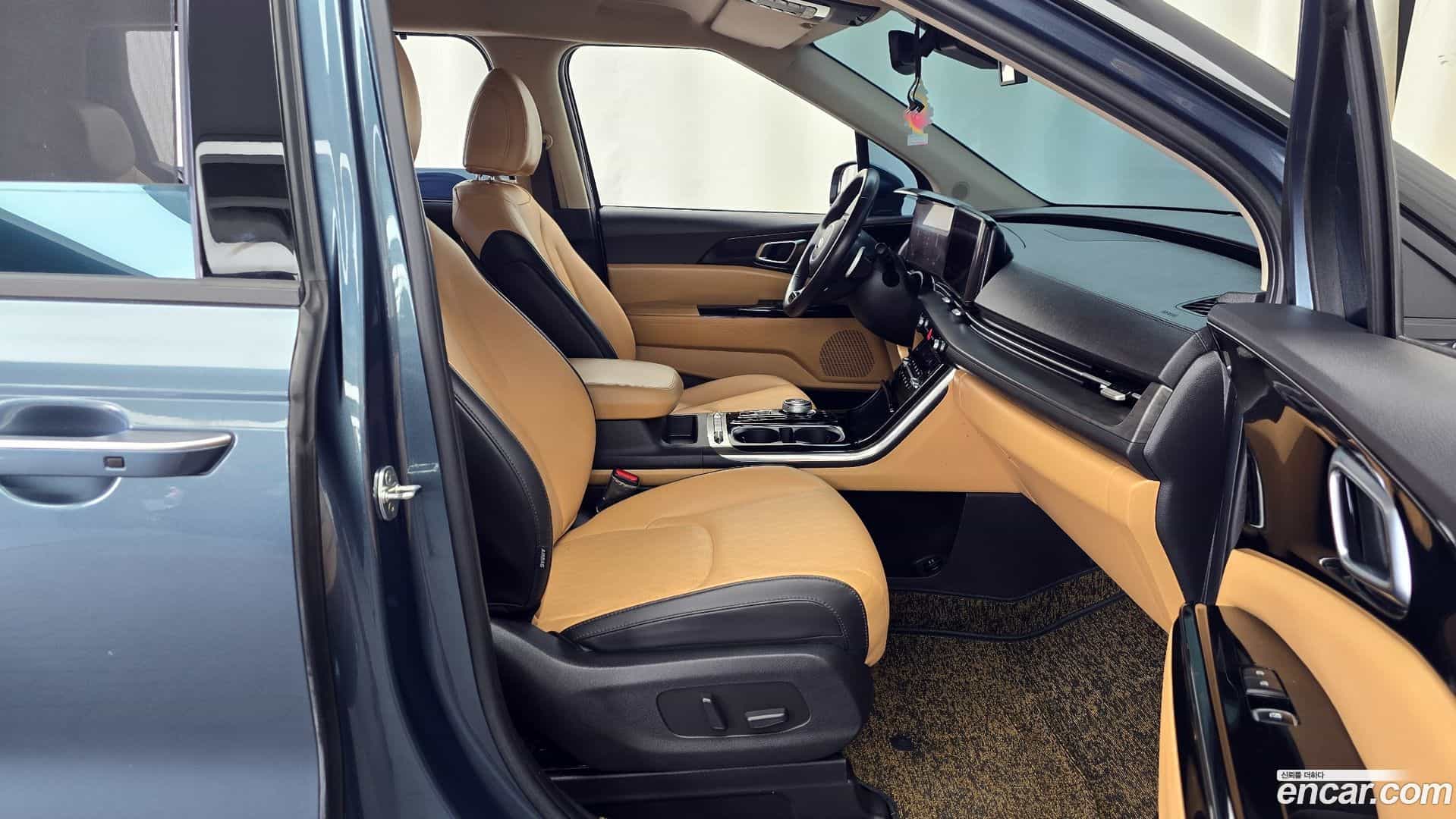 Canival Kia 2021.6-OPTION-015