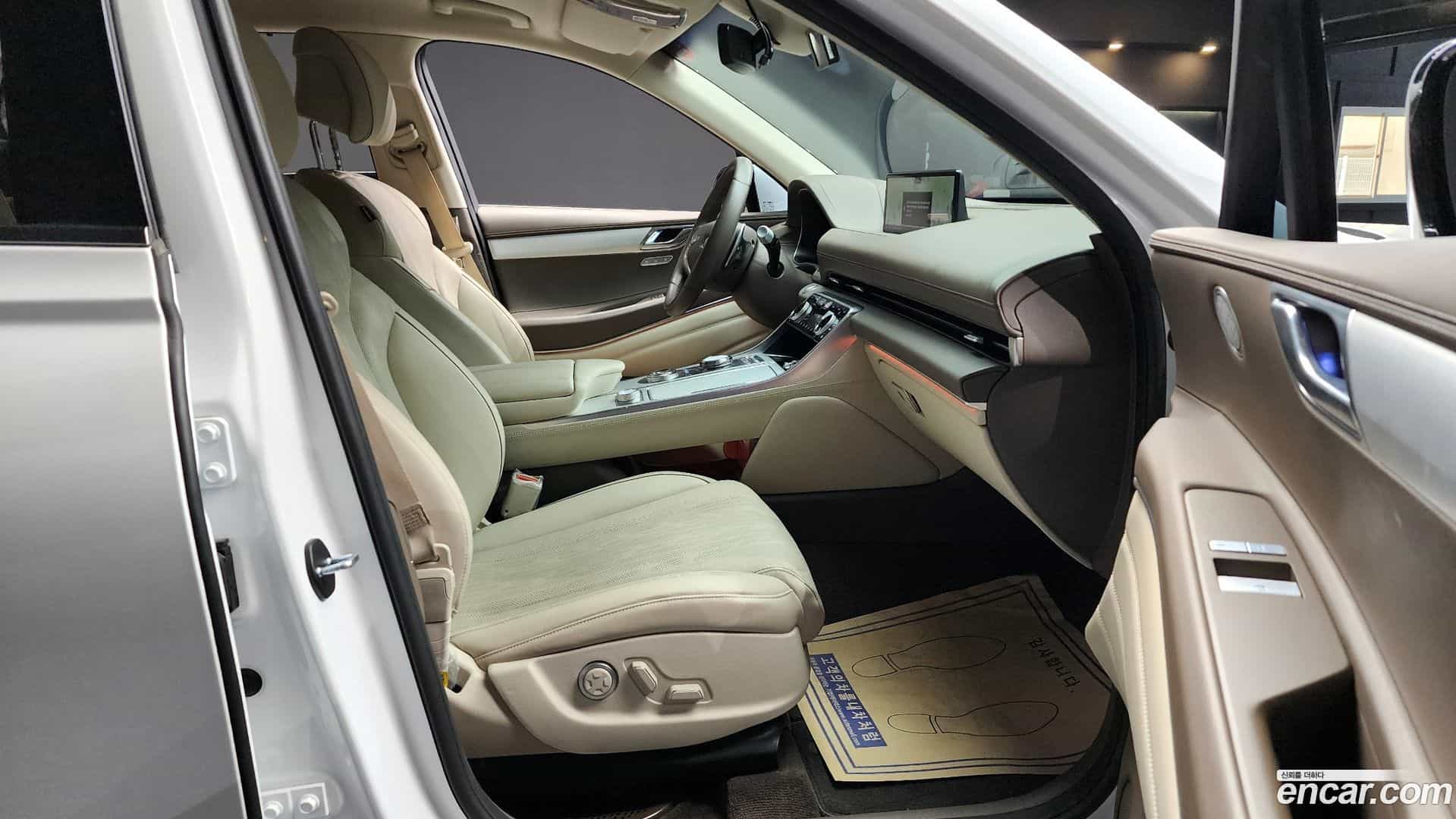 GV80 Genesis 2023.7-INNER-010