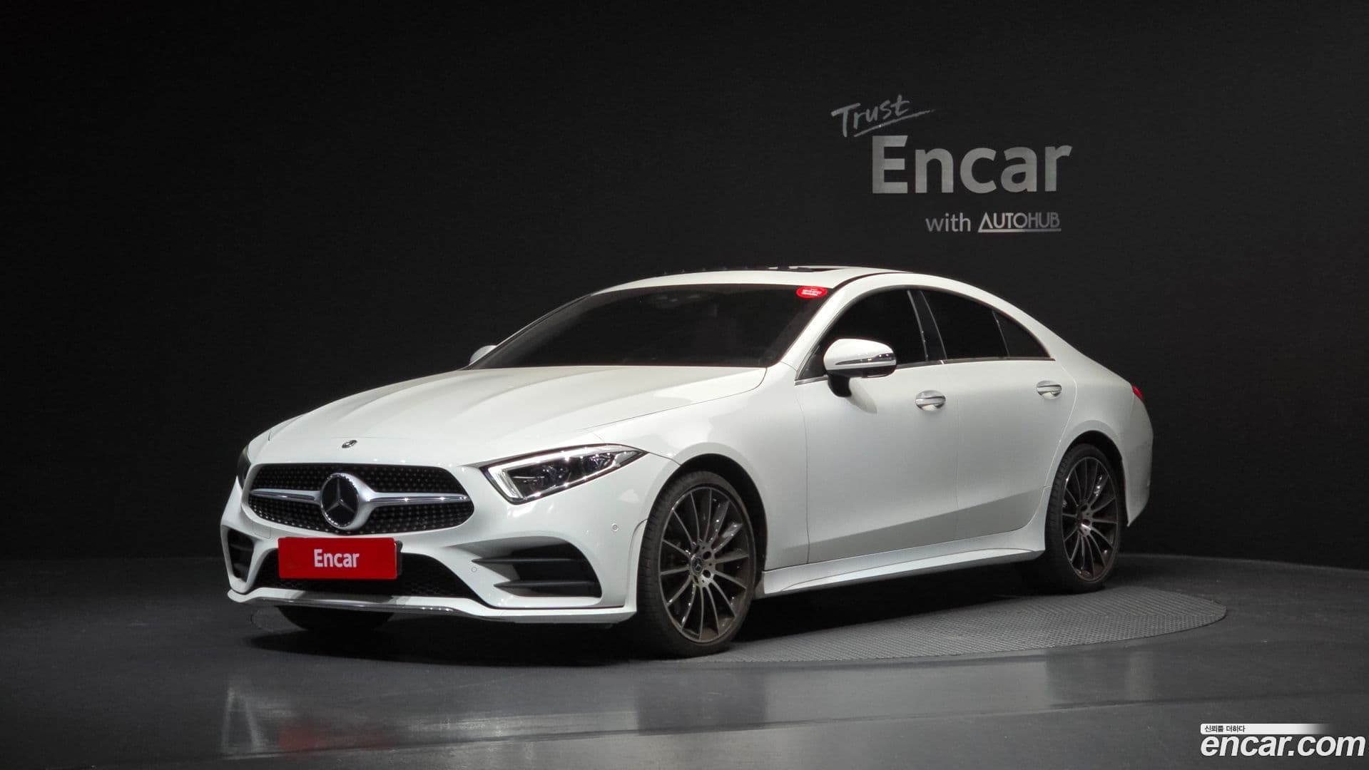 Main__Slider__Photo:CLS-Class Mercedes-Benz 2020.6-0