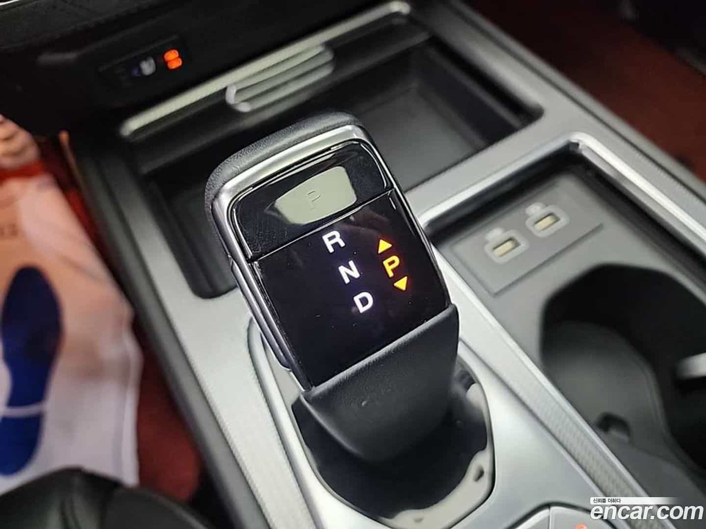 Rexton KG Mobility 2020.11-INNER-009