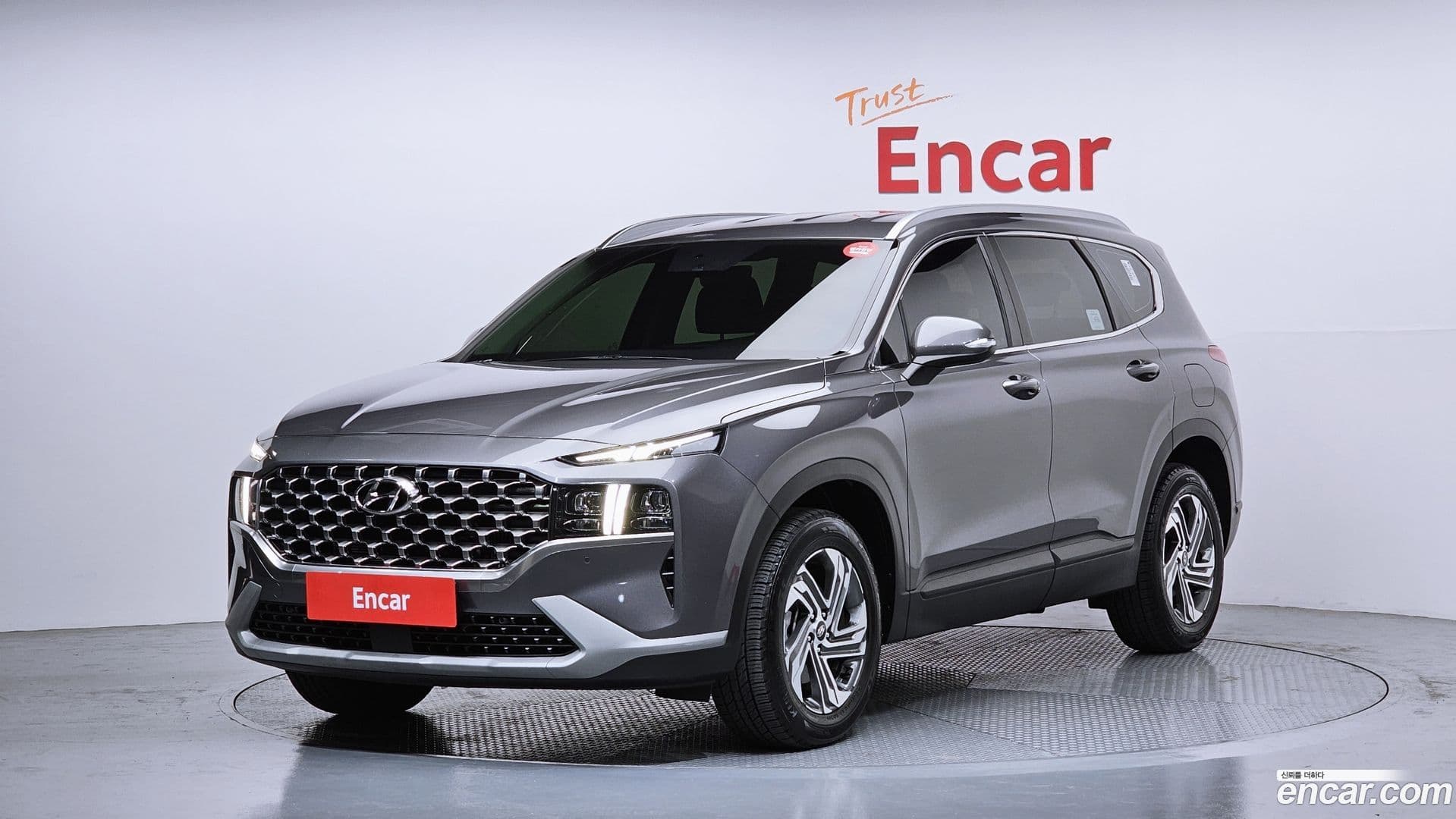Main__Slider__Photo:Santafe Hyundai 2022.11-0