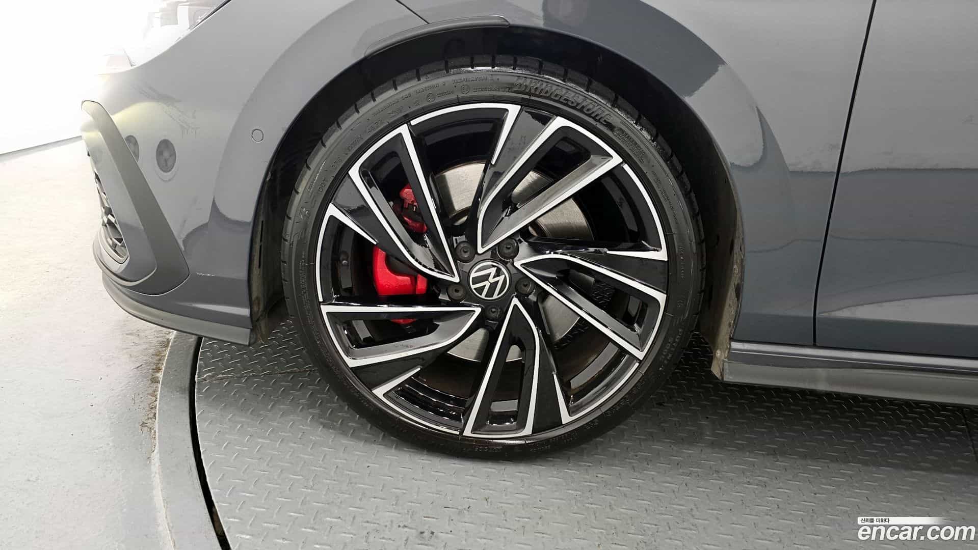 Golf Volkswagen 2023.7-OUTER-005