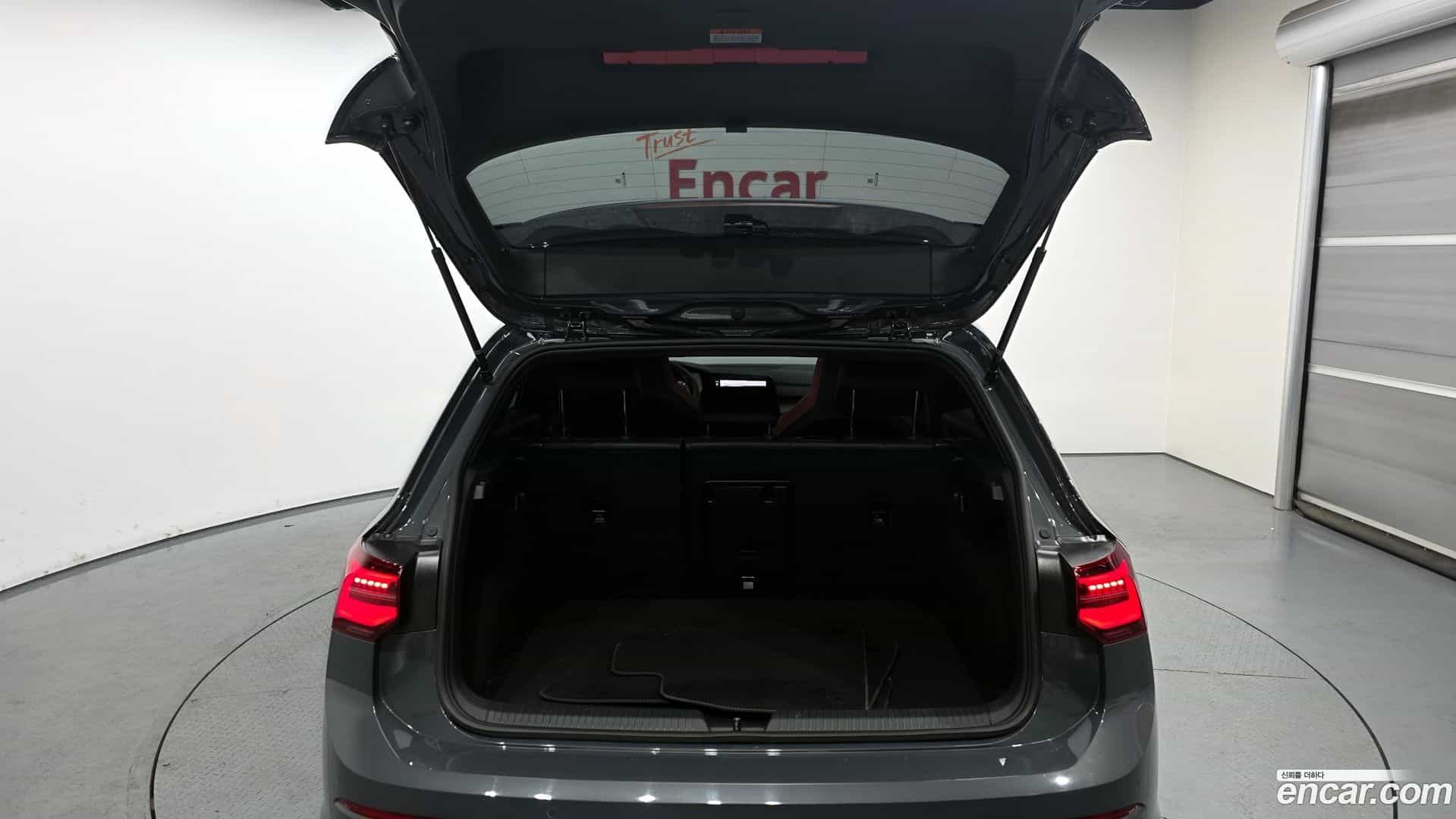 Golf Volkswagen 2023.7-OPTION-024