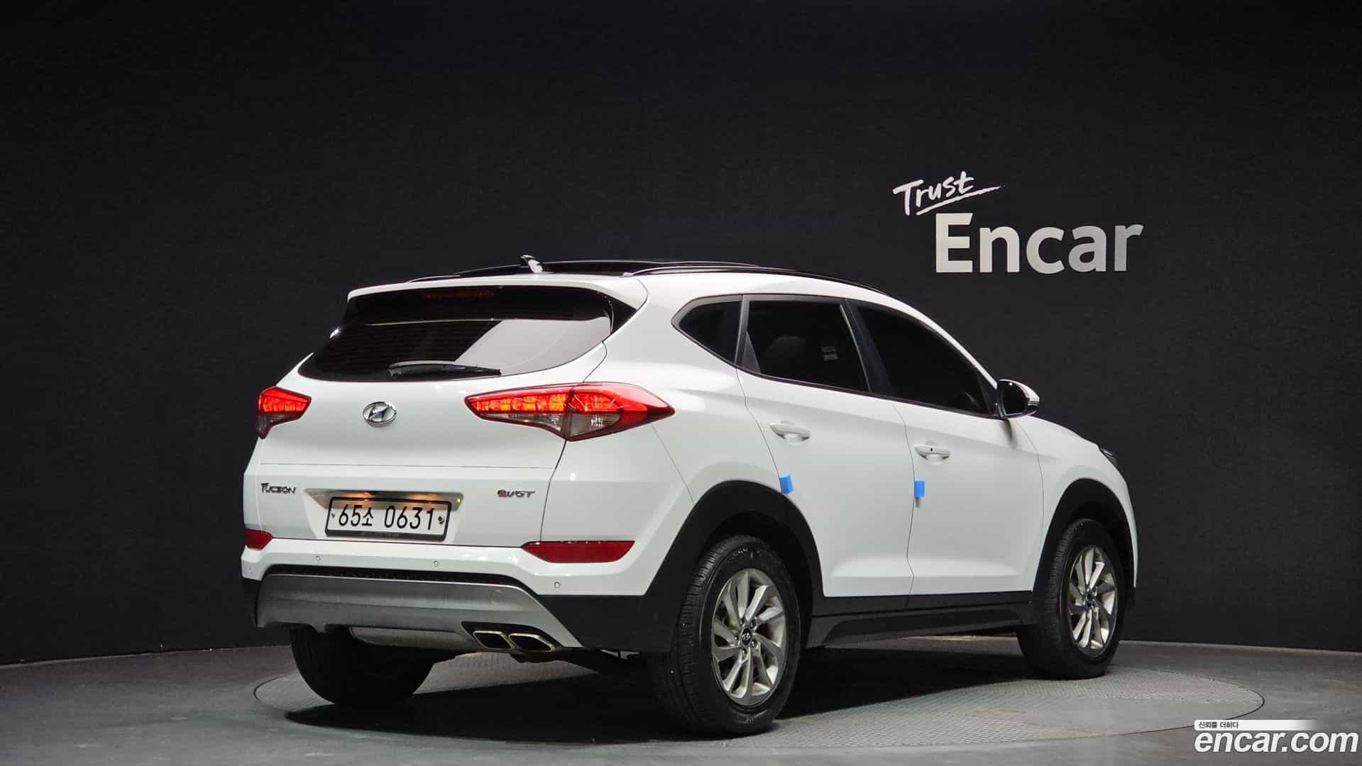 Tucson Hyundai 2016.2-OUTER-002