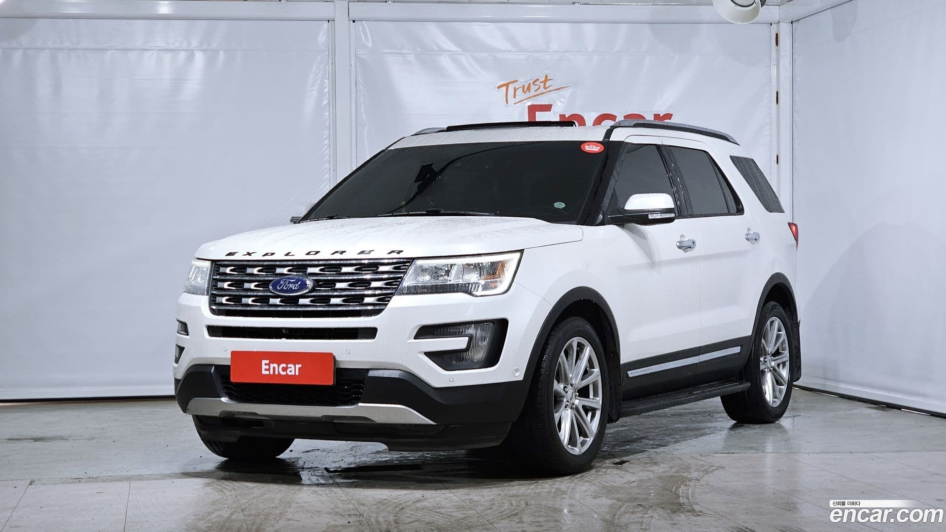 Main__Slider__Photo:Explorer Ford 2016.0-0