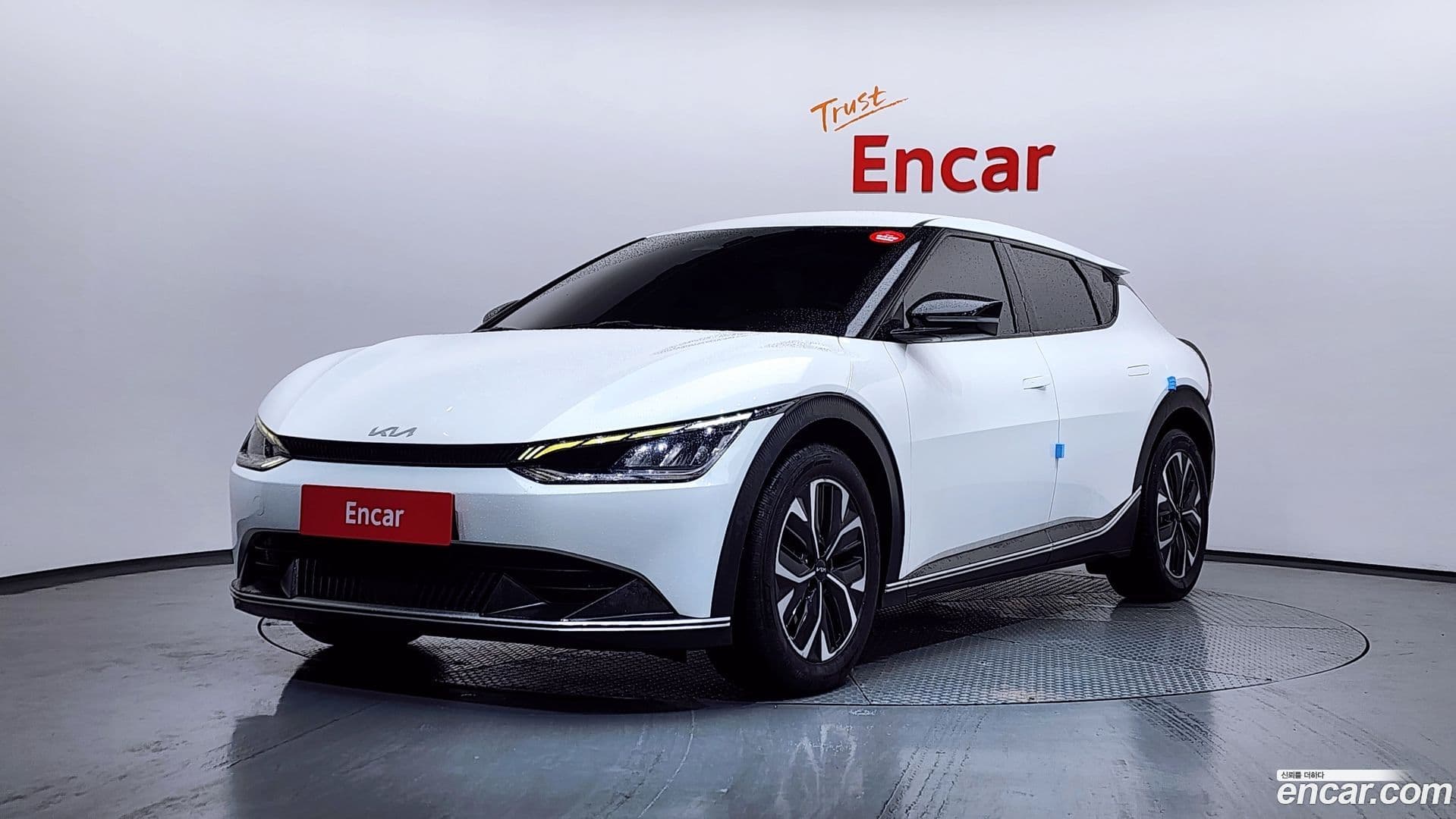 Main__Slider__Photo:EV6 Kia 2022.6-0