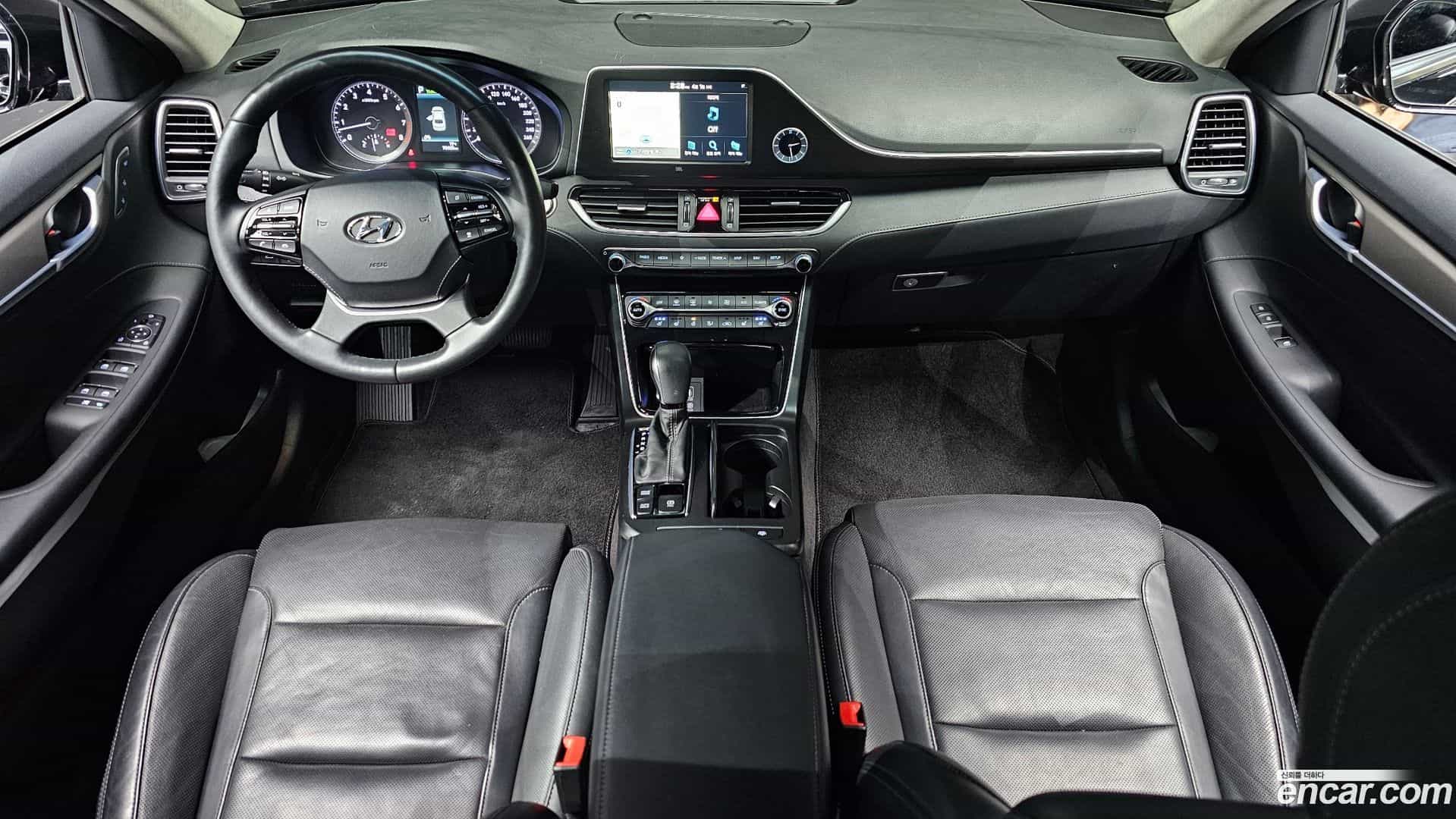 Grandeur Hyundai 2017.6-INNER-007