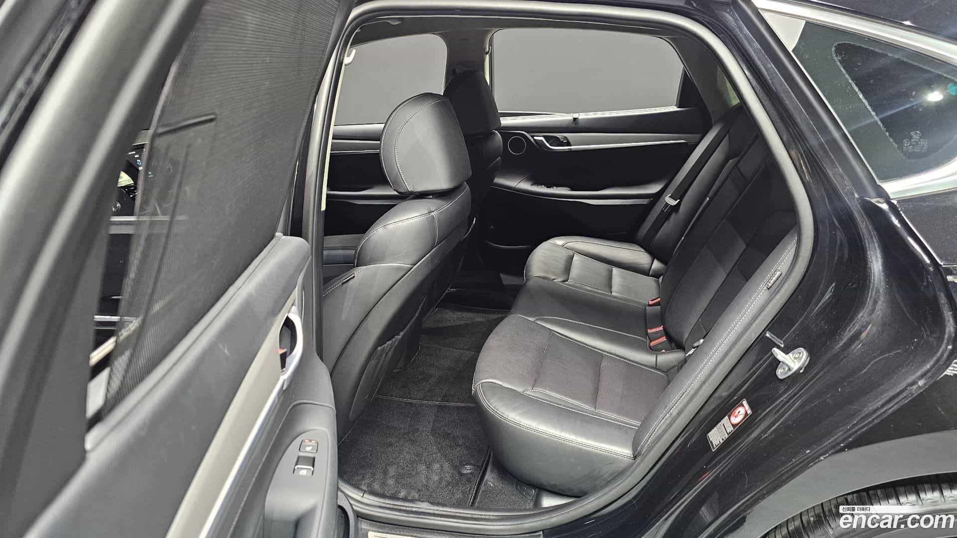 Grandeur Hyundai 2017.6-OPTION-016