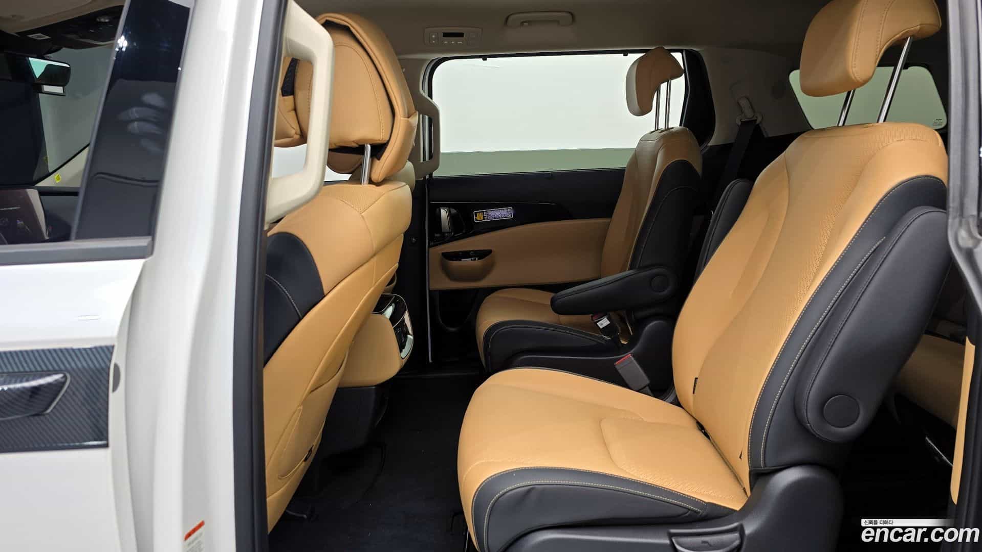 Canival Kia 2023.6-OPTION-017
