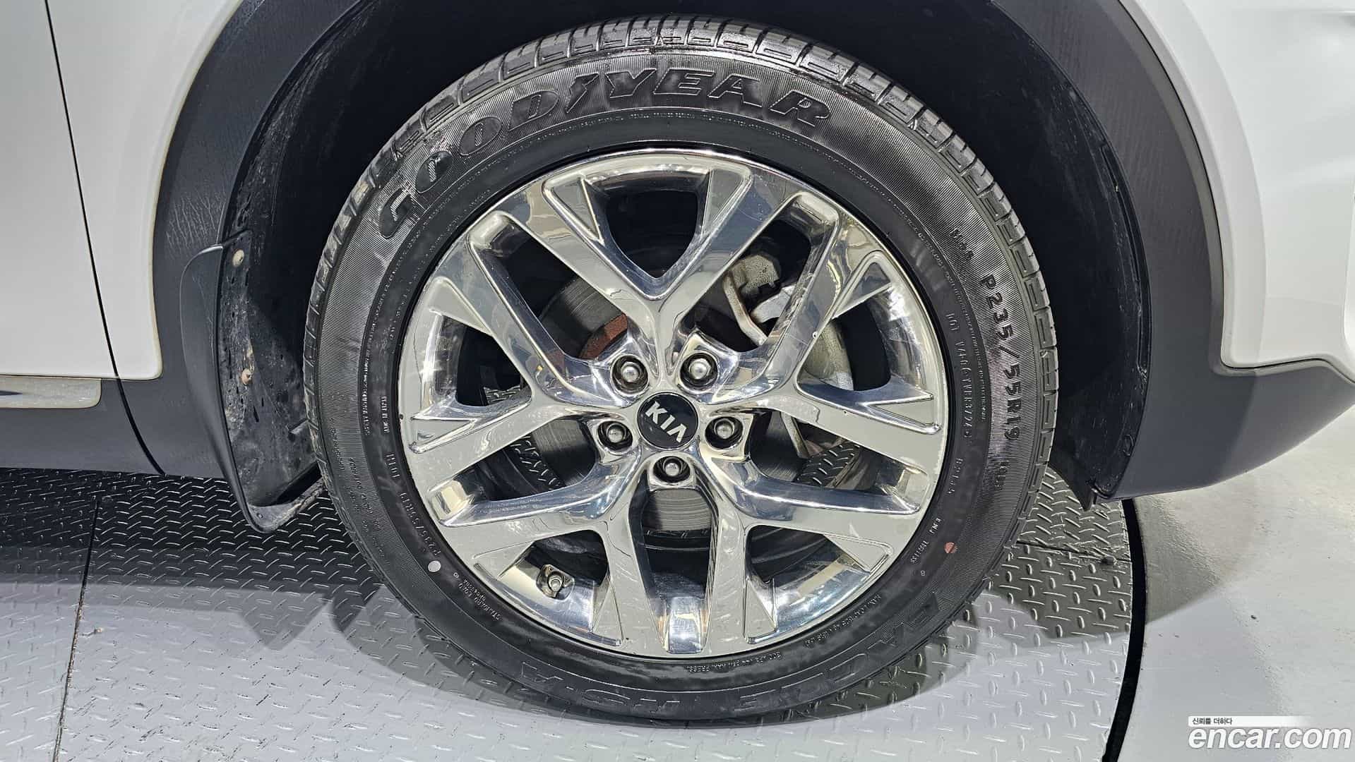 Sorento Kia 2019.3-OUTER-005