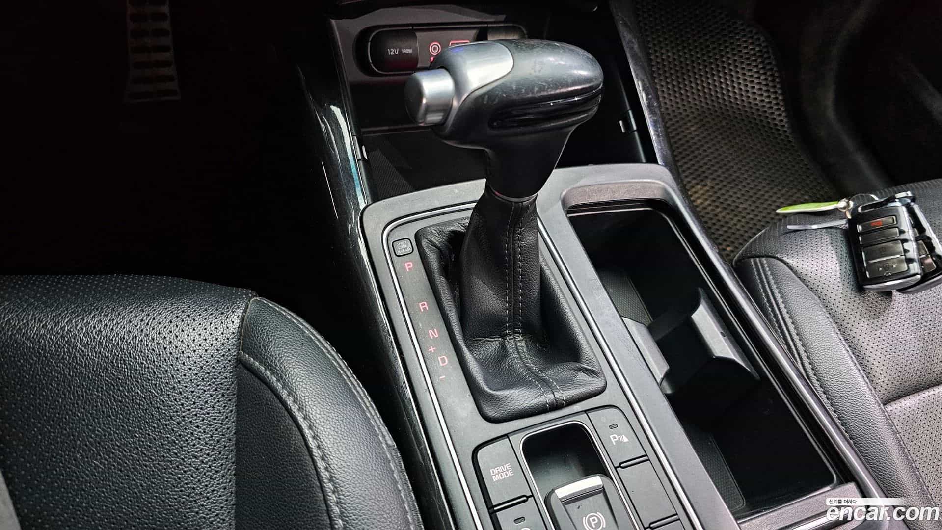 Sorento Kia 2019.3-INNER-009