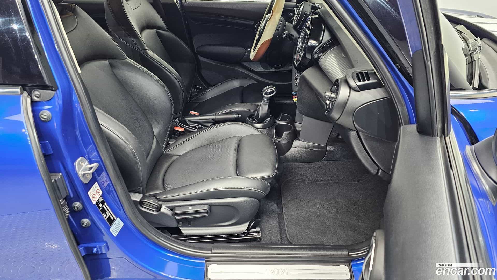 Cooper Mini 2019.7-INNER-010