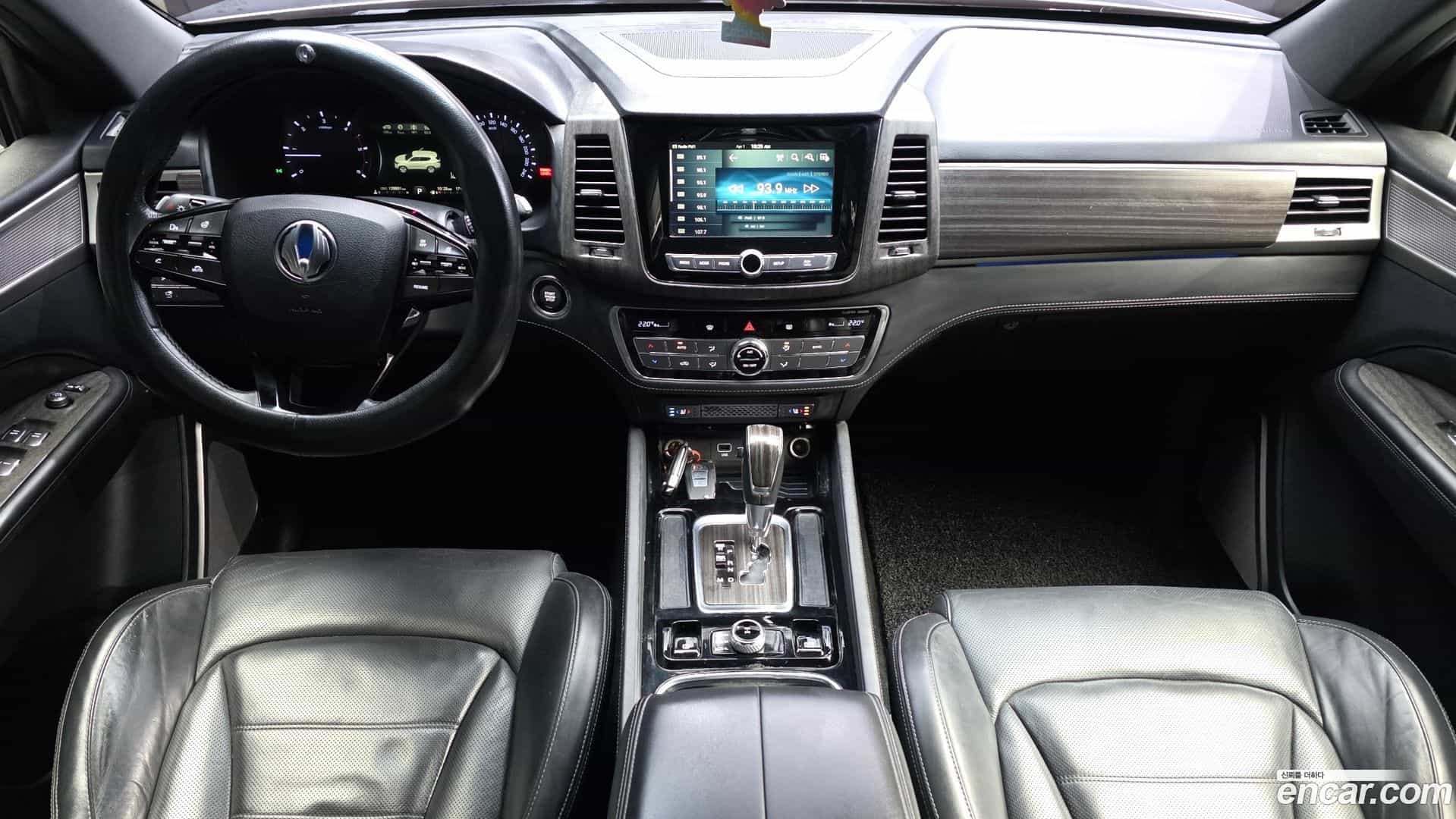 Rexton KG Mobility 2017.5-INNER-007