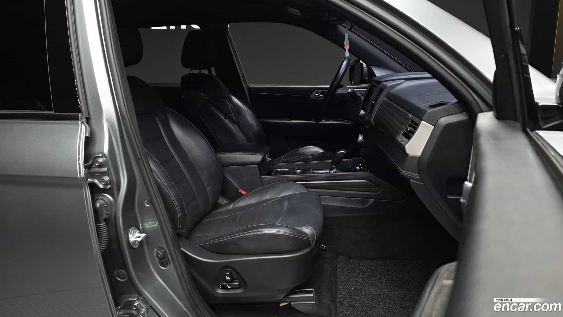 Rexton KG Mobility 2017.5-OPTION-015