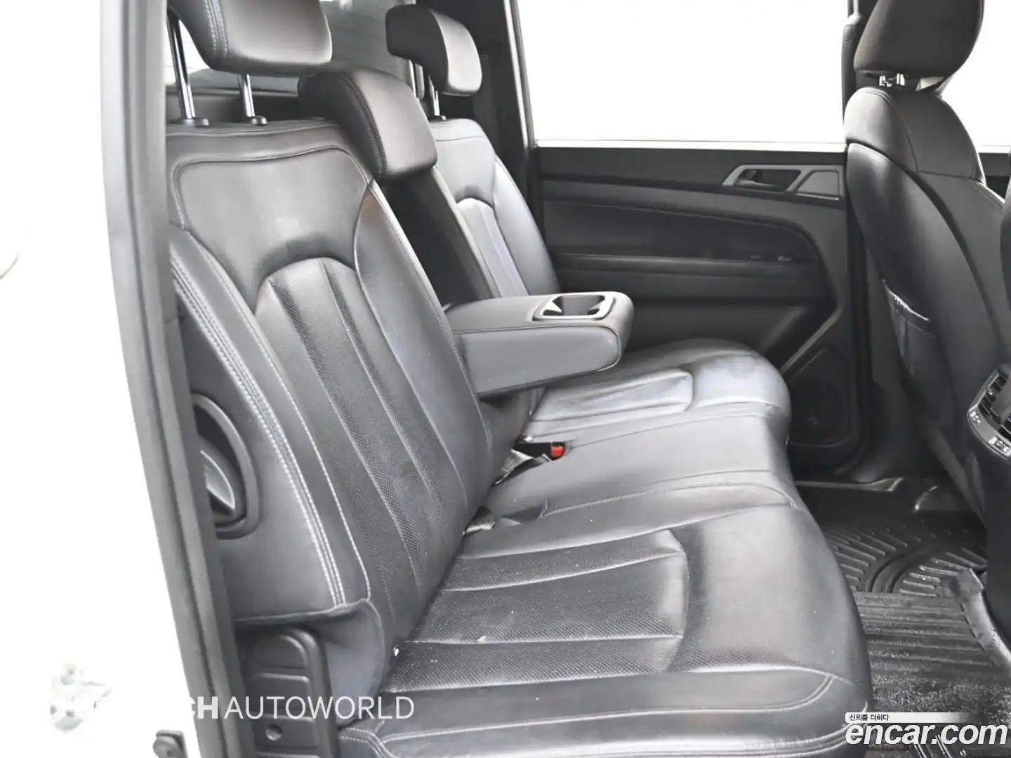 Rexton KG Mobility 2022.10-OPTION-016