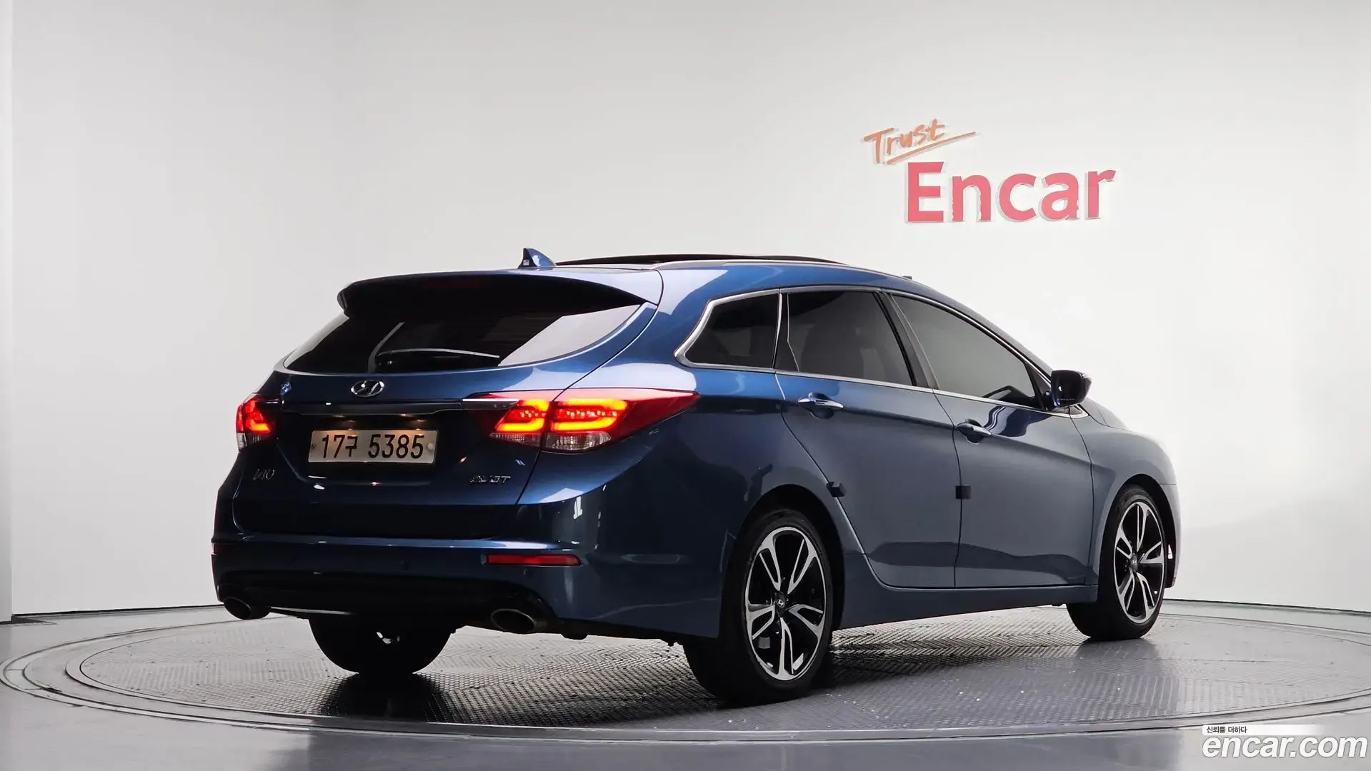 Main__Slider__Photo:i40 Hyundai 2015.2-1