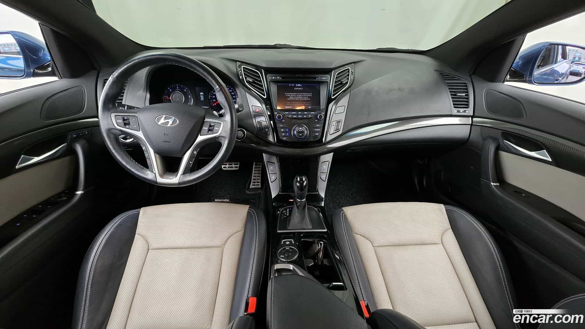 i40 Hyundai 2015.2-INNER-007