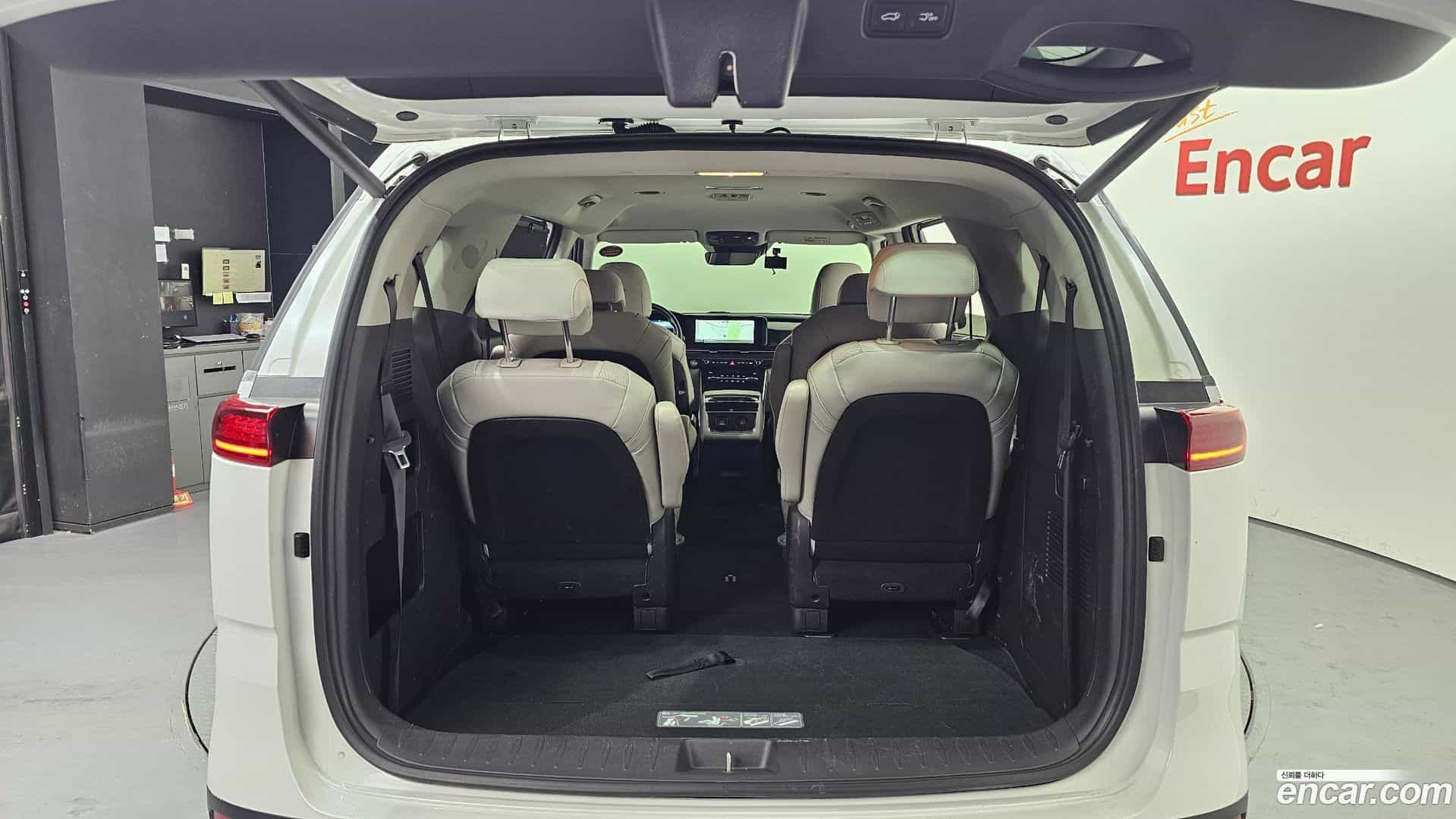 Canival Kia 2021.10-OPTION-024