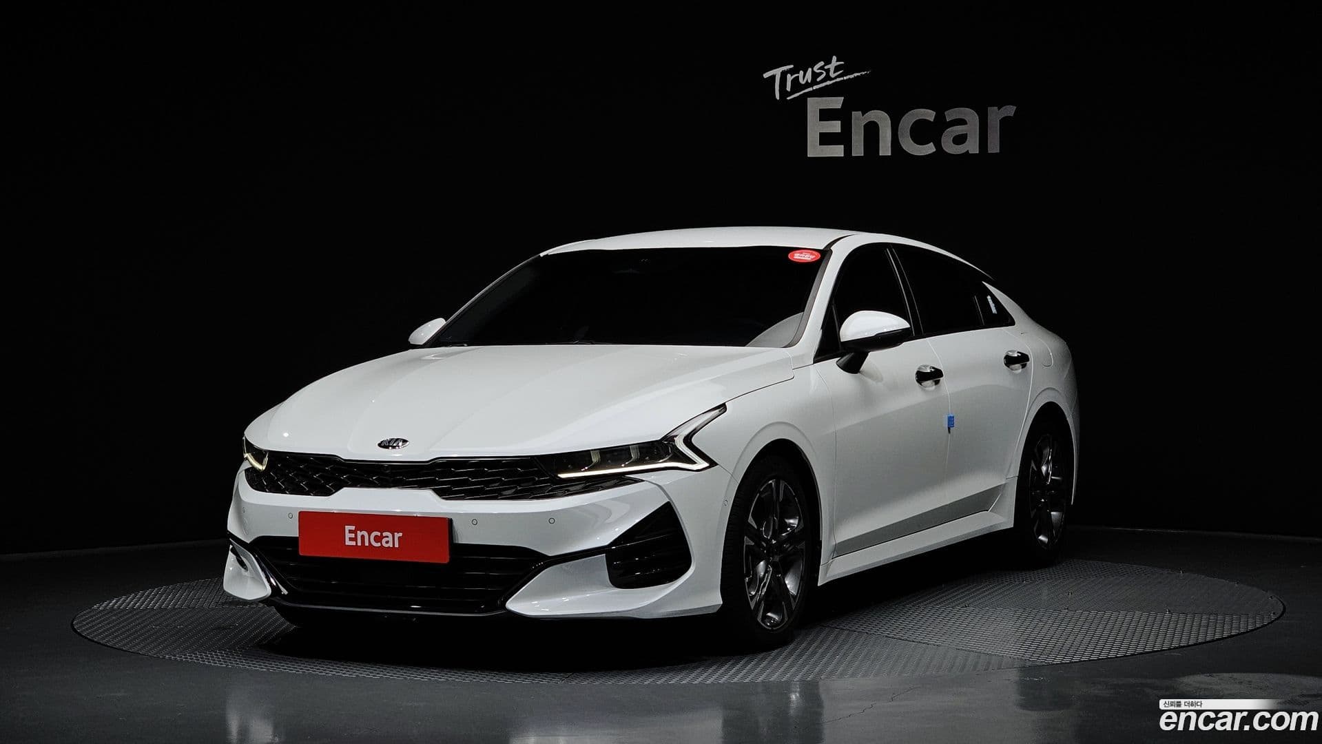 Main__Slider__Photo:K5 Kia 2021.1-0