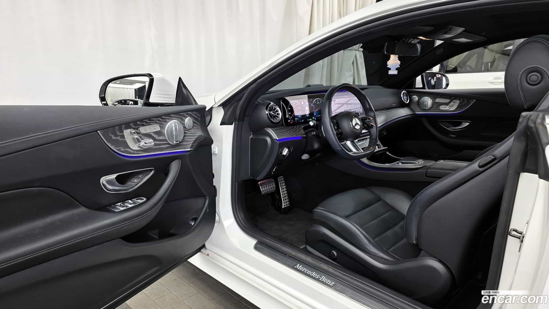 E-Class Mercedes-Benz 2021.1-INNER-010