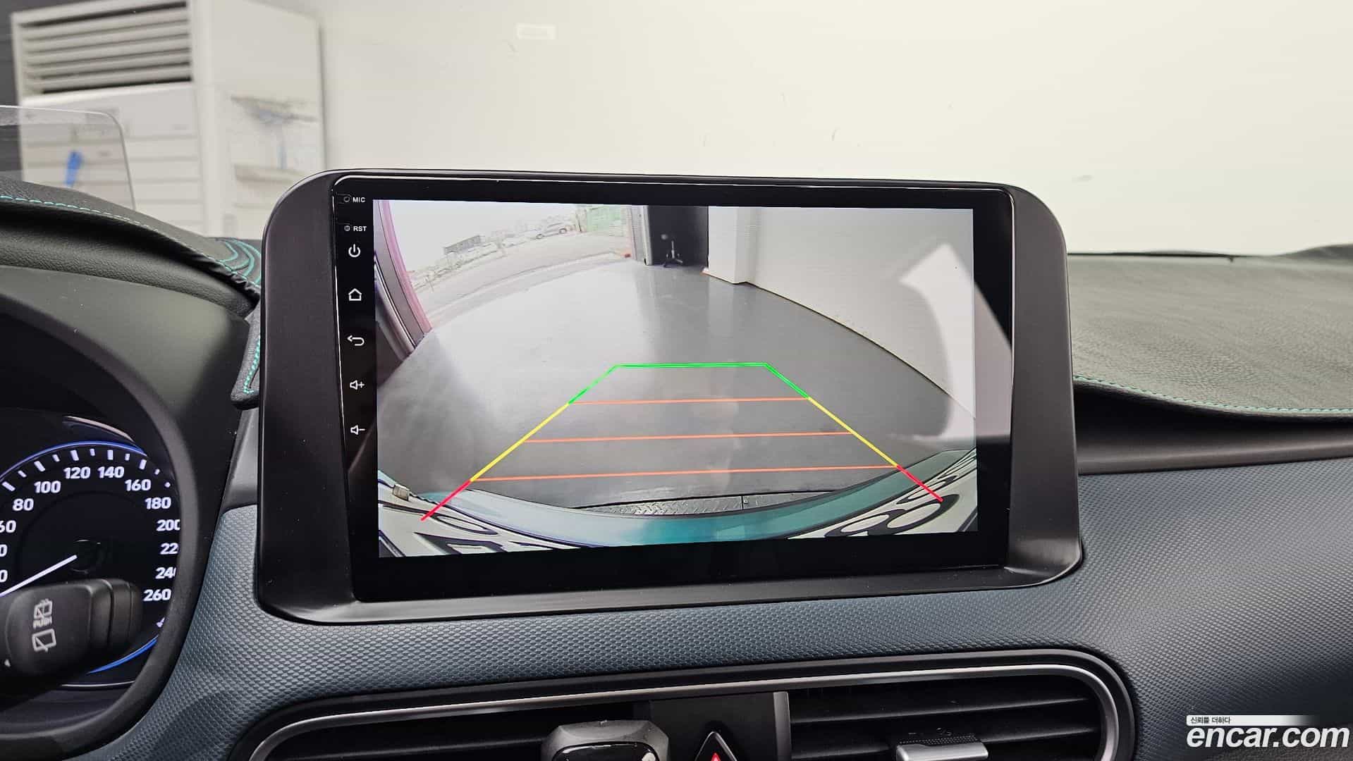 Kona Hyundai 2017.8-OPTION-019