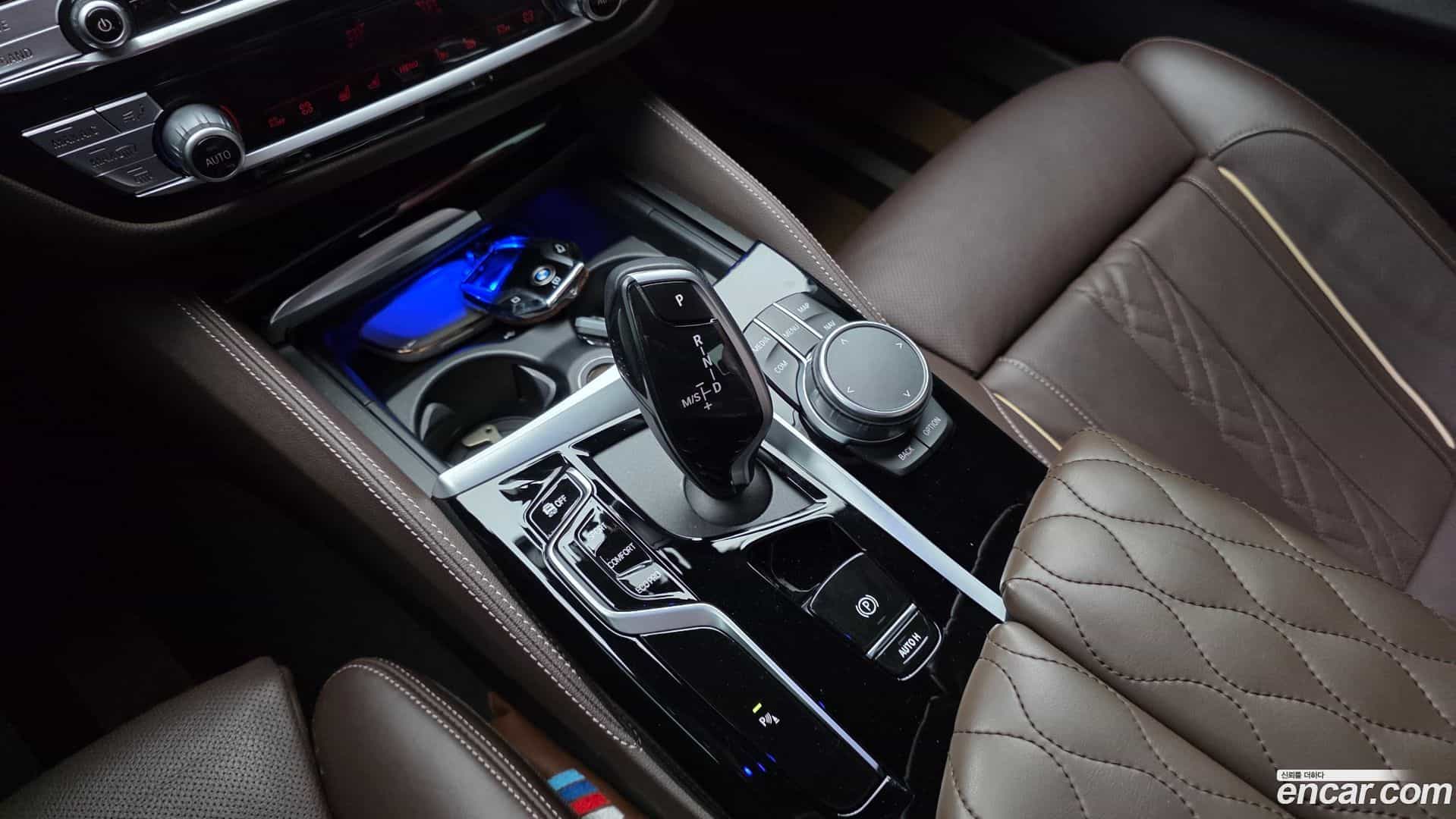 5-Series BMW 2022.0-INNER-009