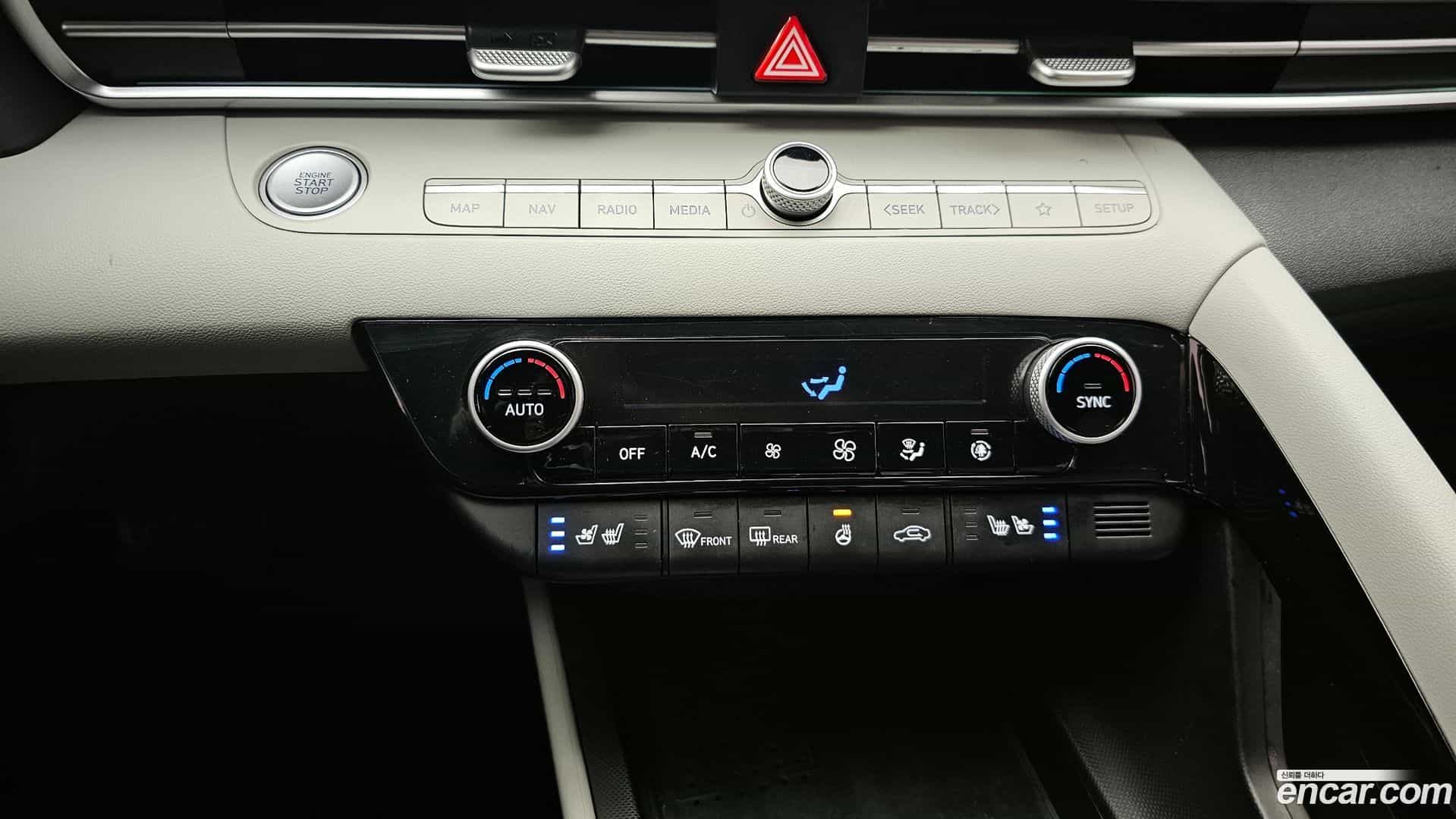 AVANTE Hyundai 2021.2-OPTION-016