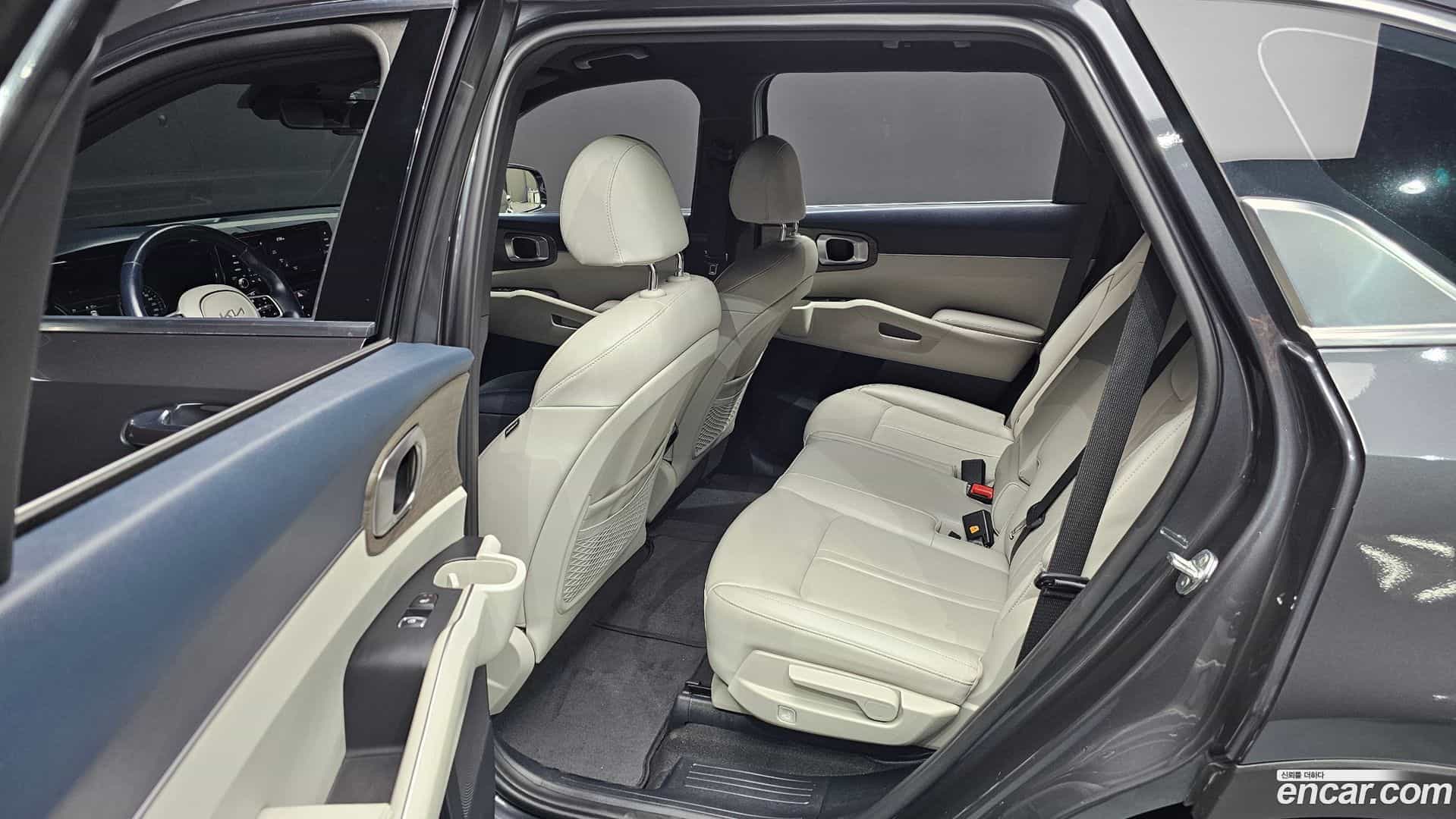 Sorento Kia 2022.0-OPTION-017